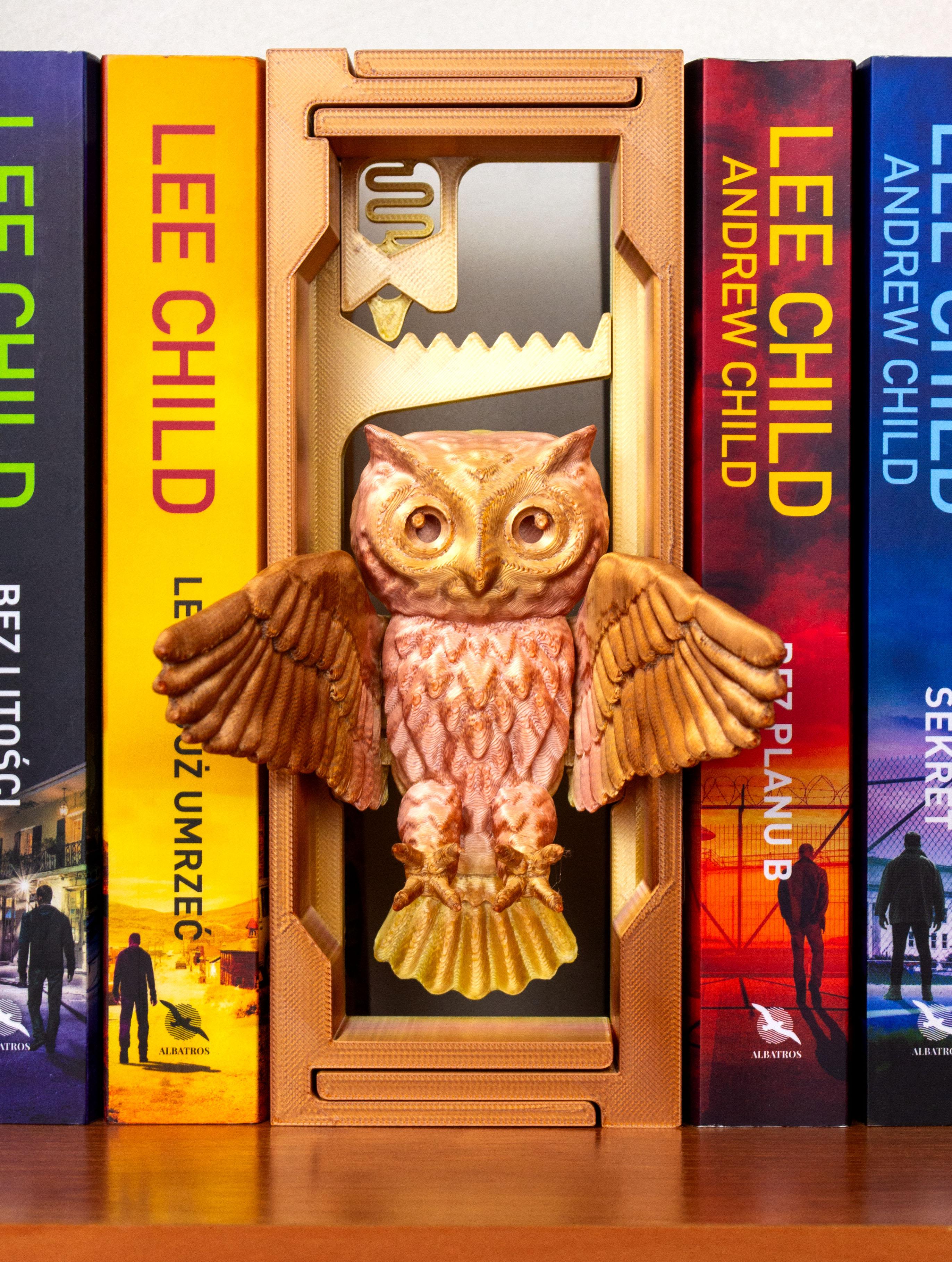 Flying Owl: Adjustable Book Nook 3d model