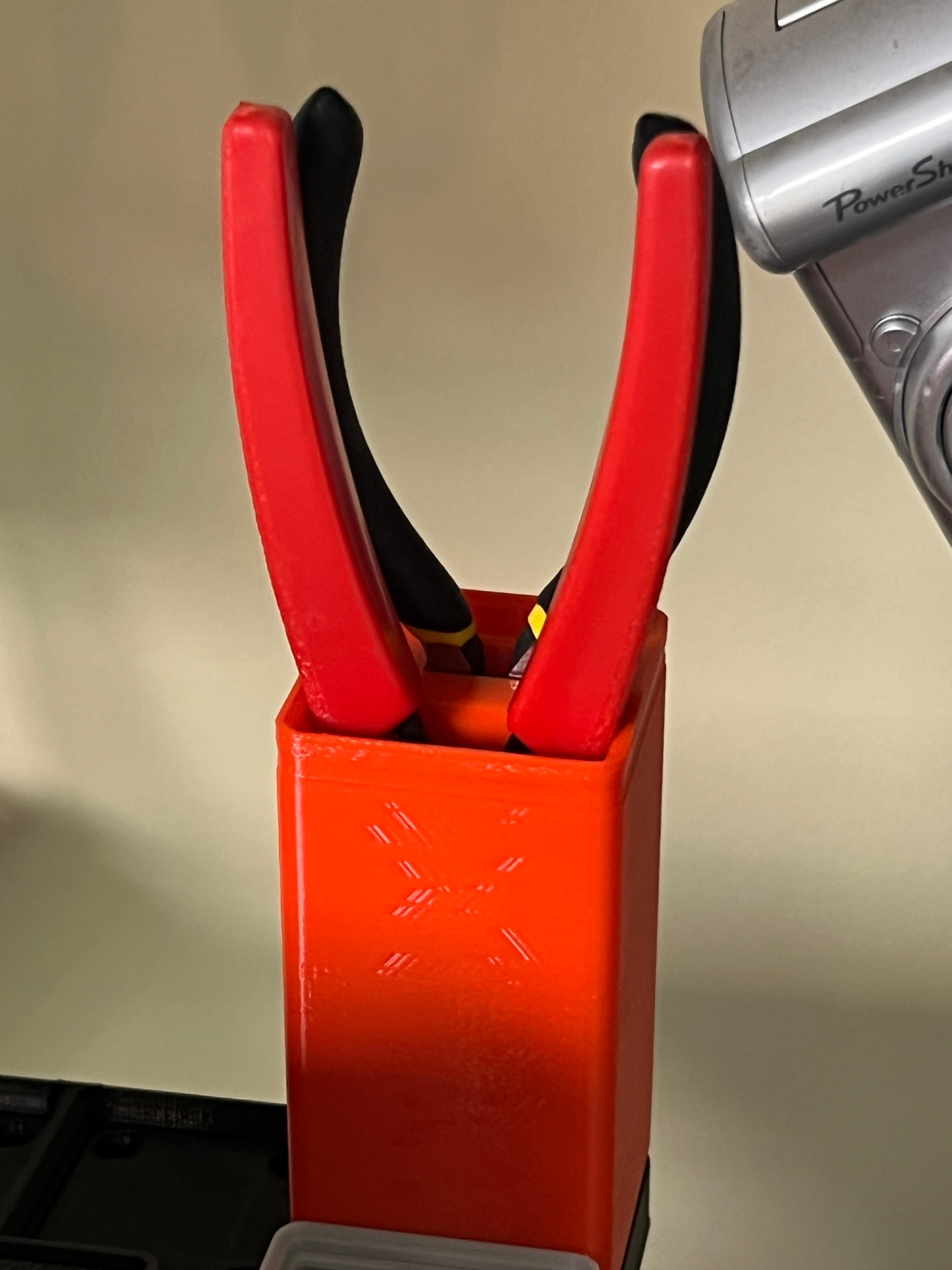 Gridfinity: Prusa Pliers and Flat Cuts 3d model