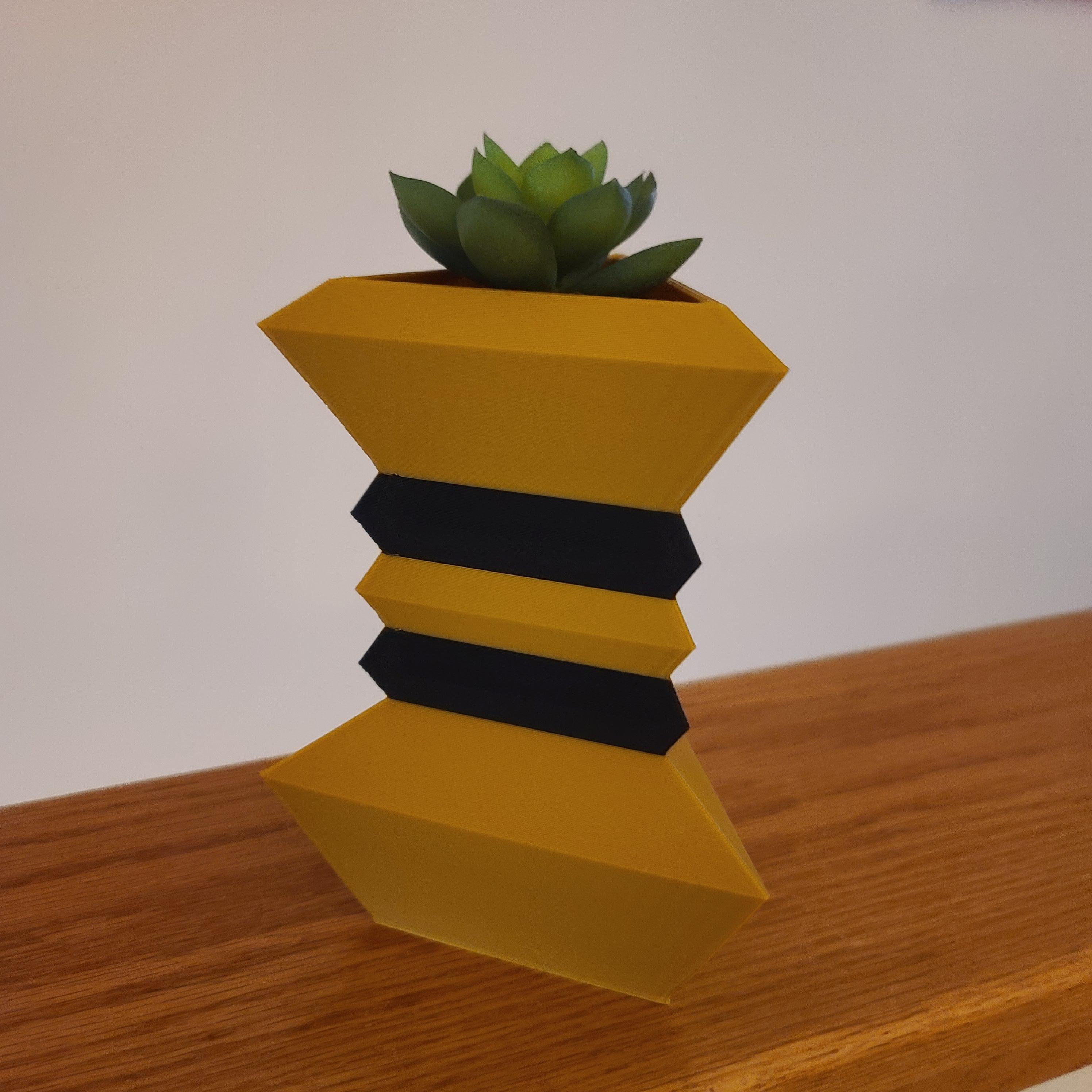 Vase Vertex (Tall) - Modern Vase 3d model