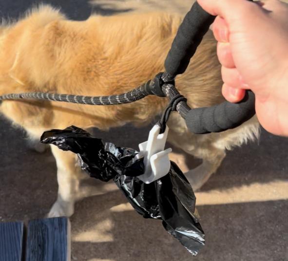 Dog Poop Carry Clip 3d model