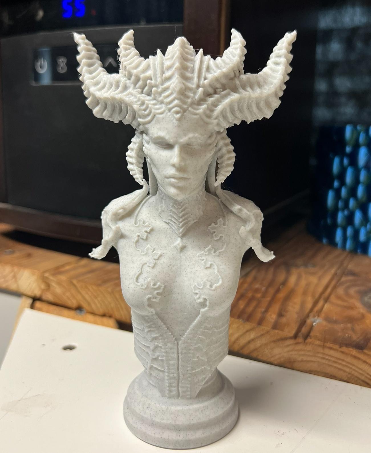 Lilith Bust *Old Version* (Pre-Supported) - Sunlu PLA Marble, .12 thickness on the A1 Mini - 3d model