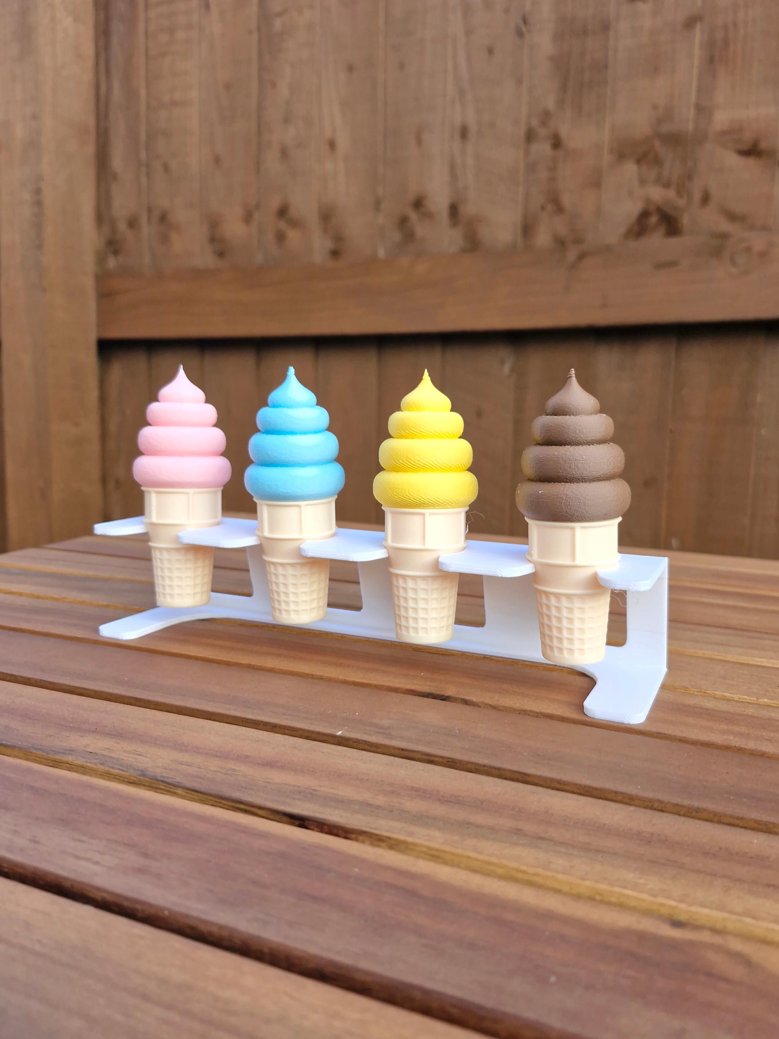 Ice Cream Cone Display 3d model