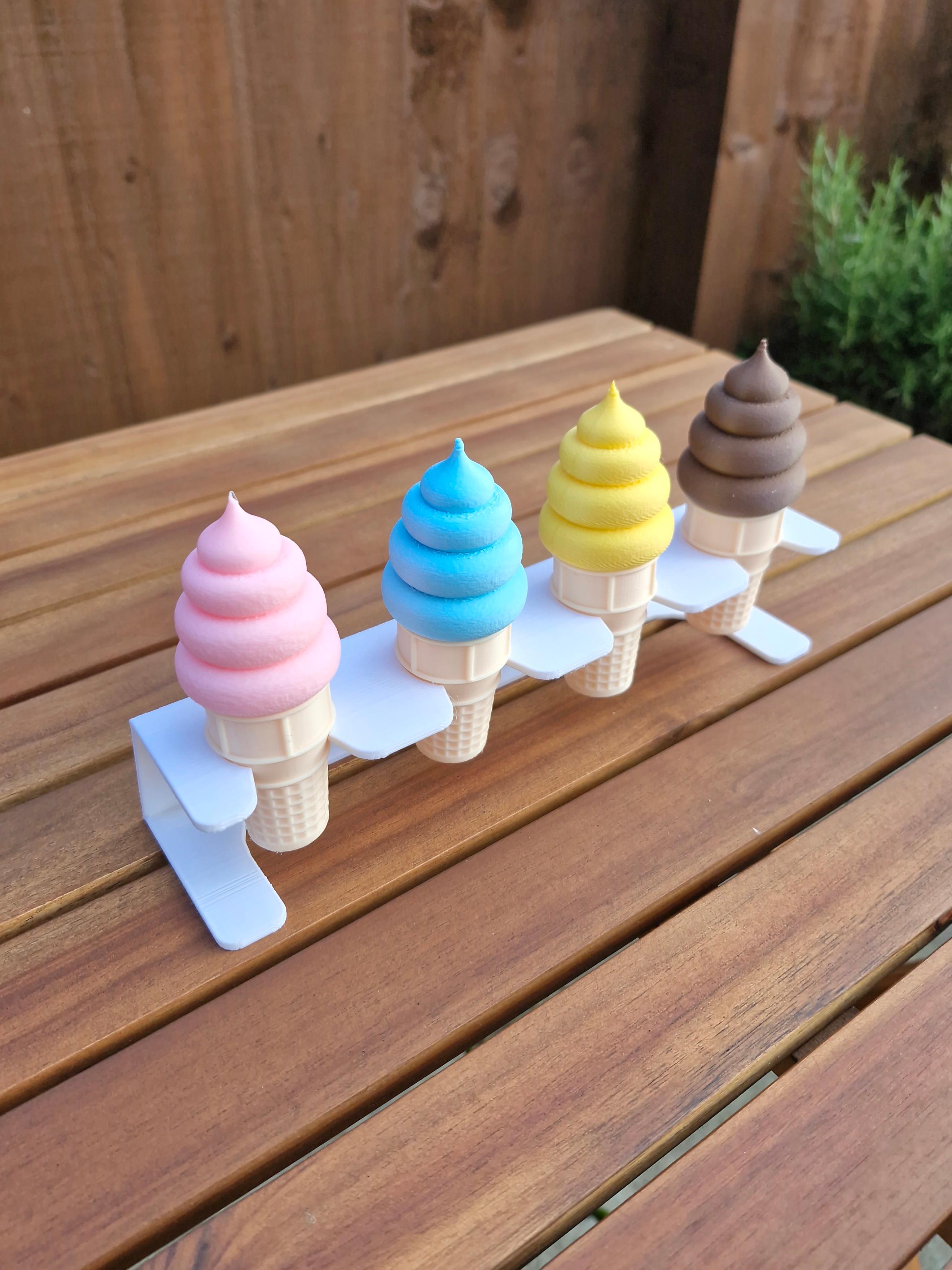 Ice Cream Cone Display 3d model