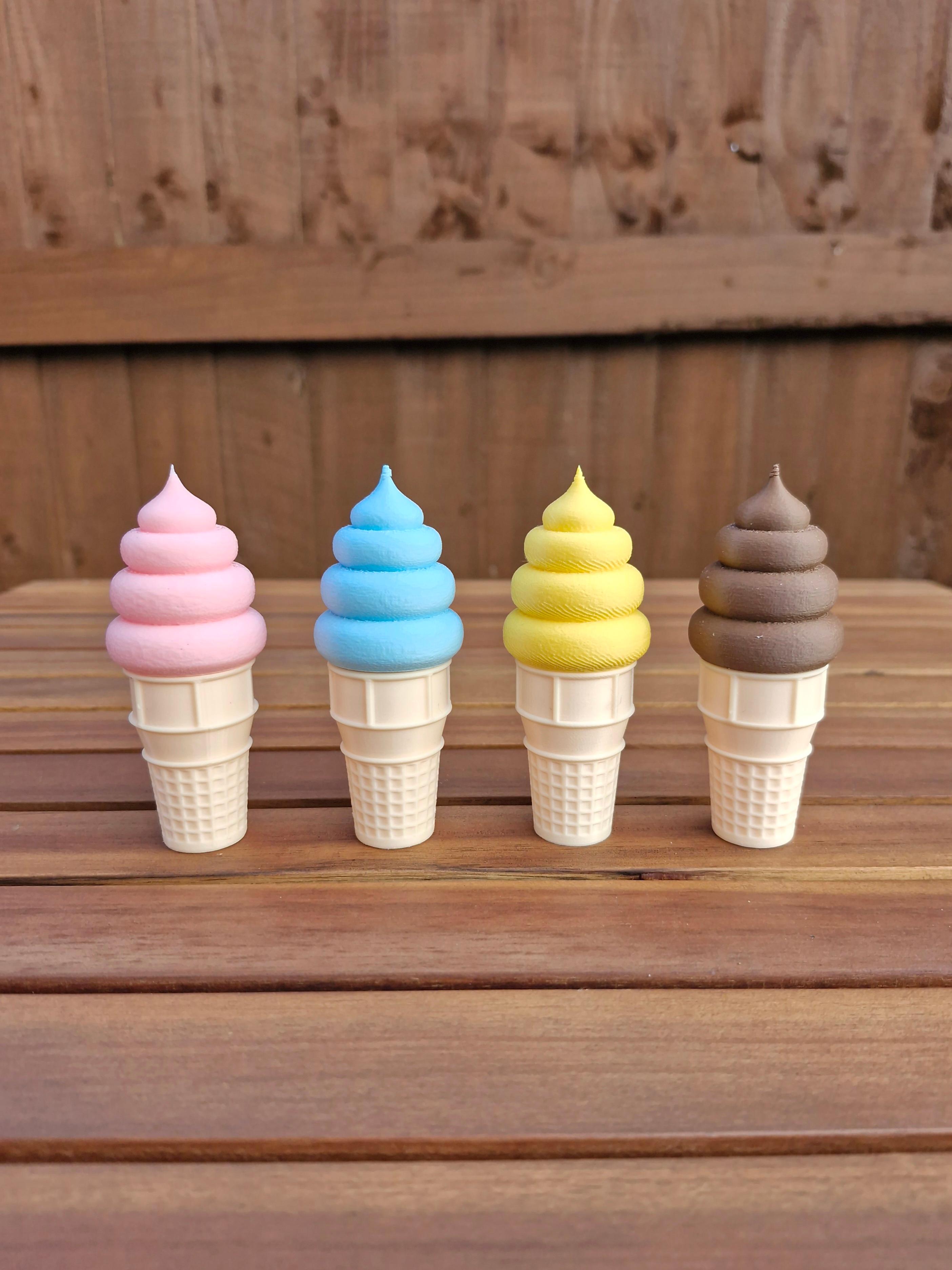 Ice Cream Cone Display 3d model