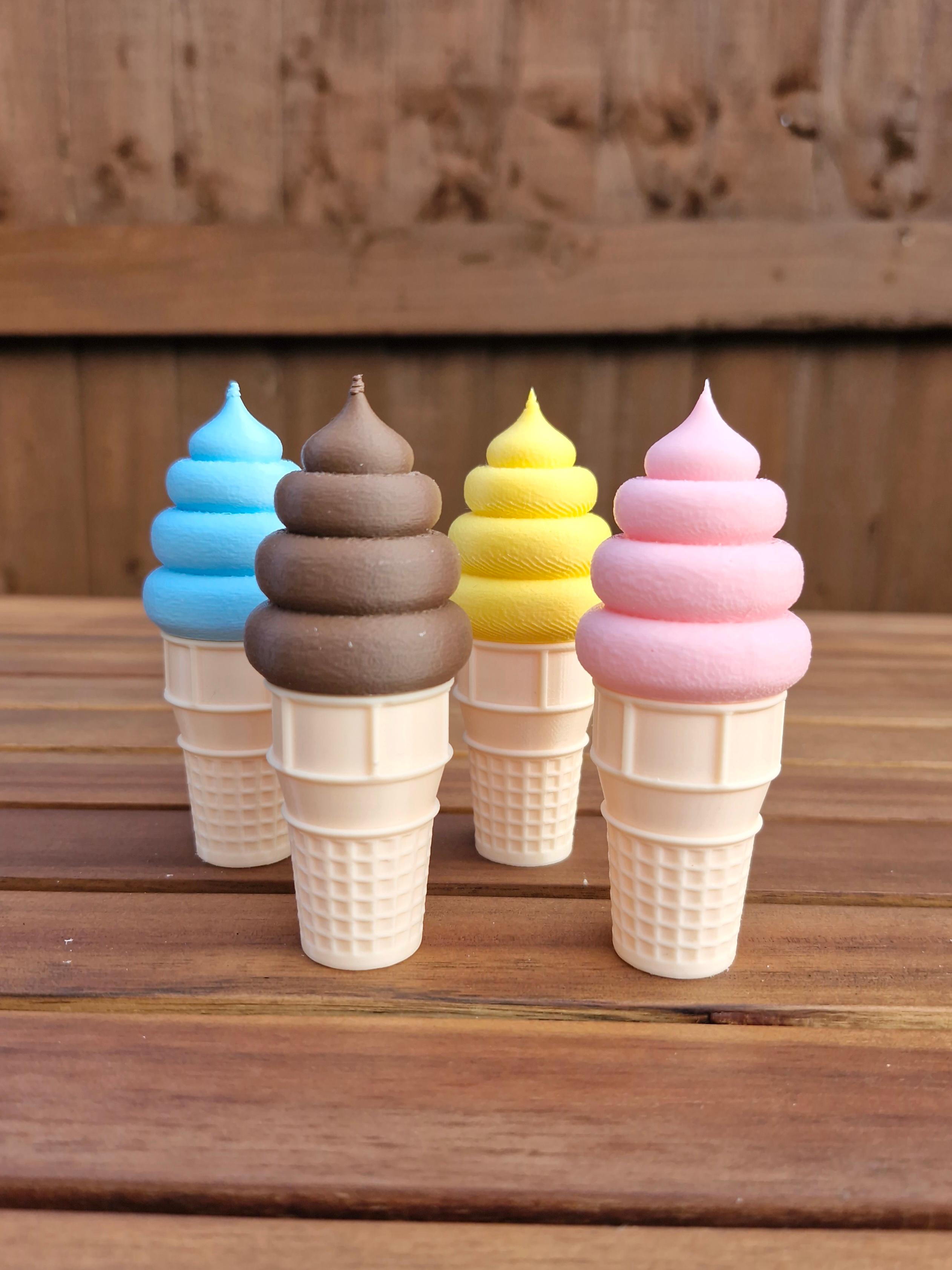 Ice Cream Cone Display 3d model