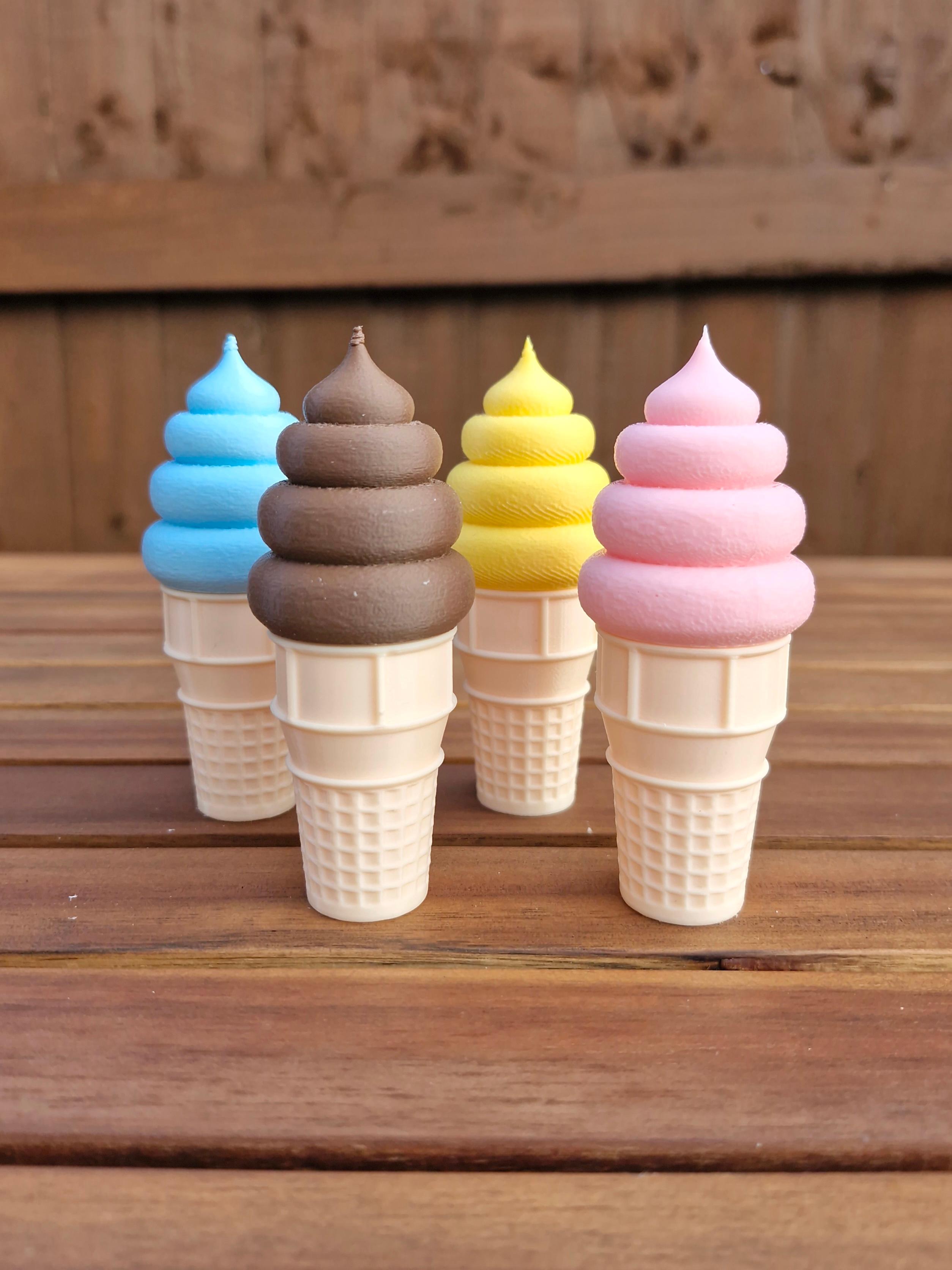 Ice Cream Cone Display 3d model