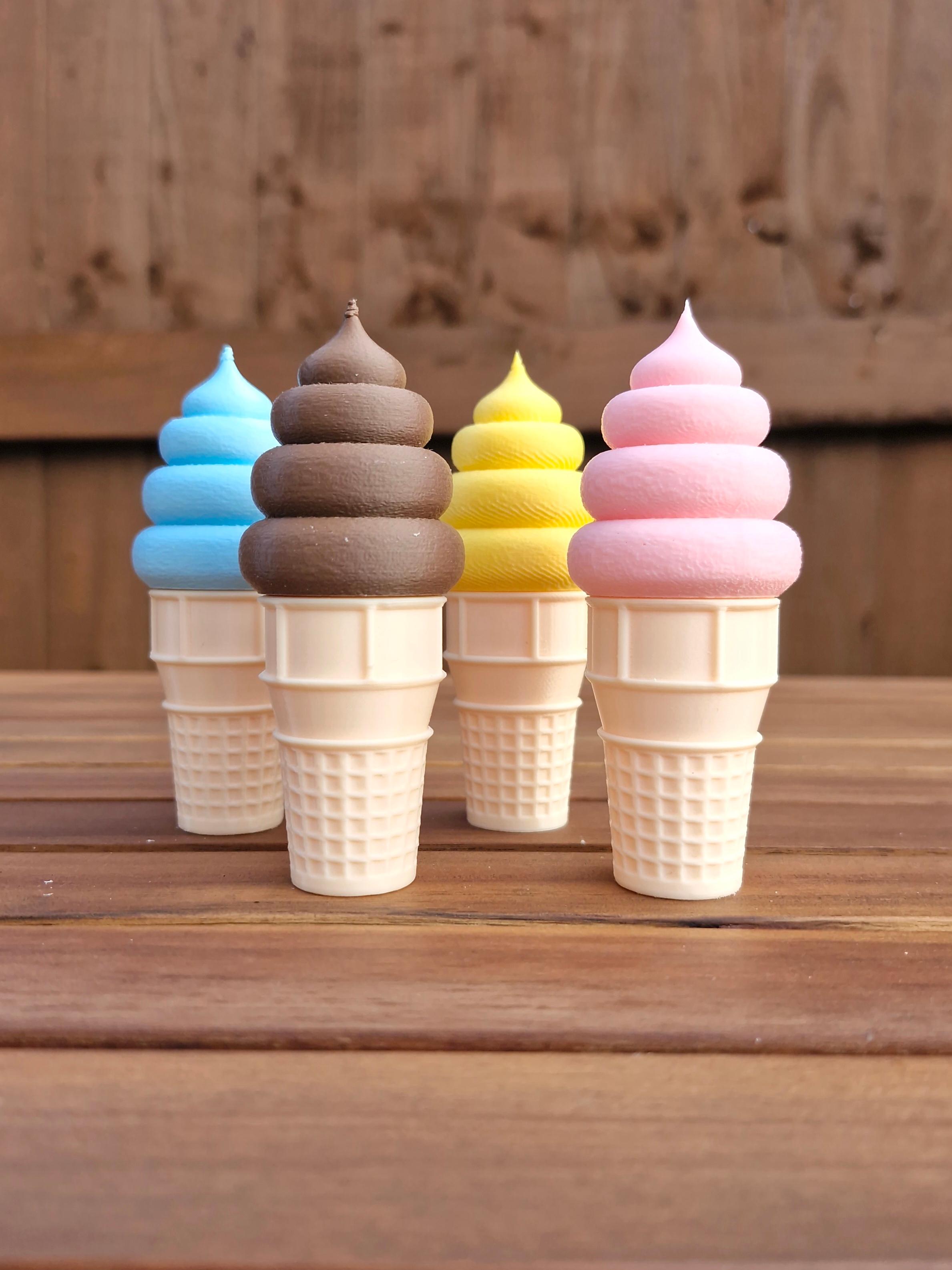 Ice Cream Cone Display 3d model