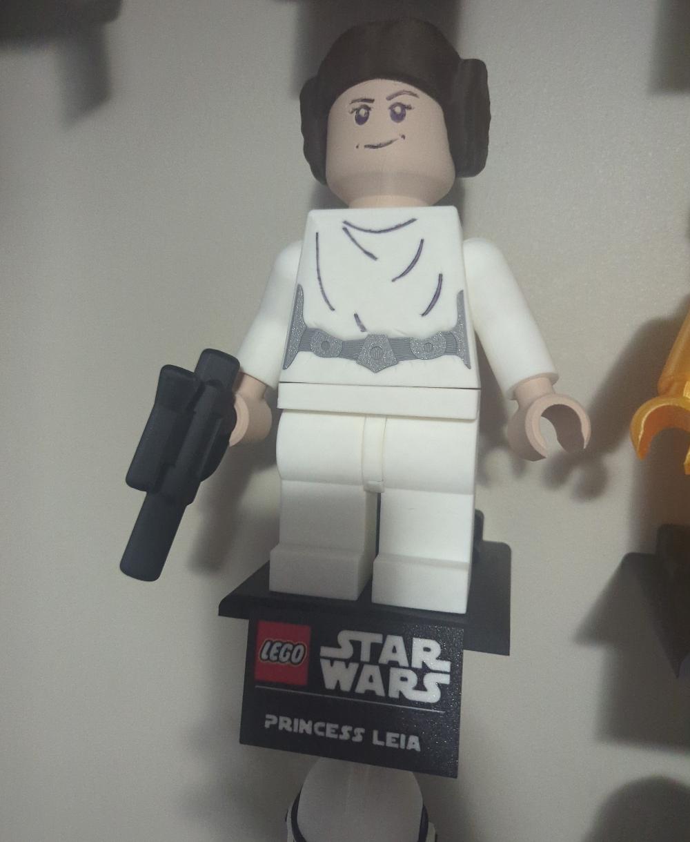 Princess Leia (9 inch brick figure, NO MMU/AMS, NO supports, NO glue) 3d model