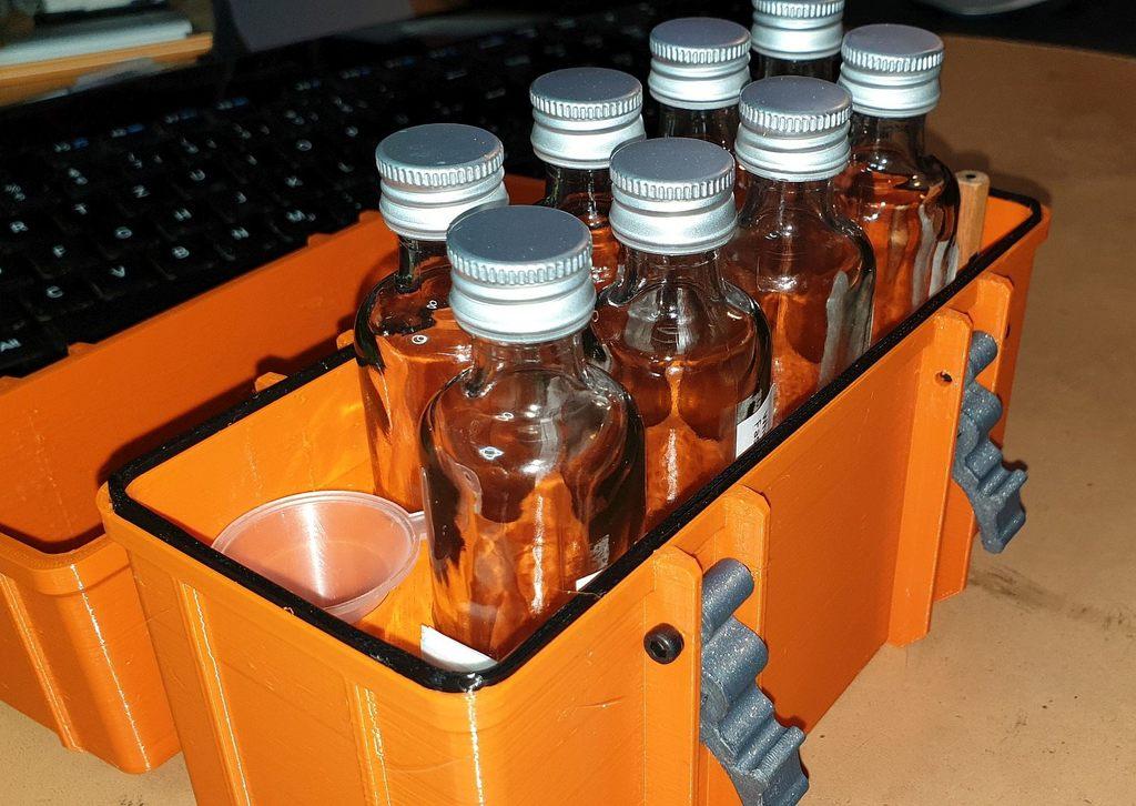 Whisky Sample Box including TPU Seal "Driver's kit" 3d model