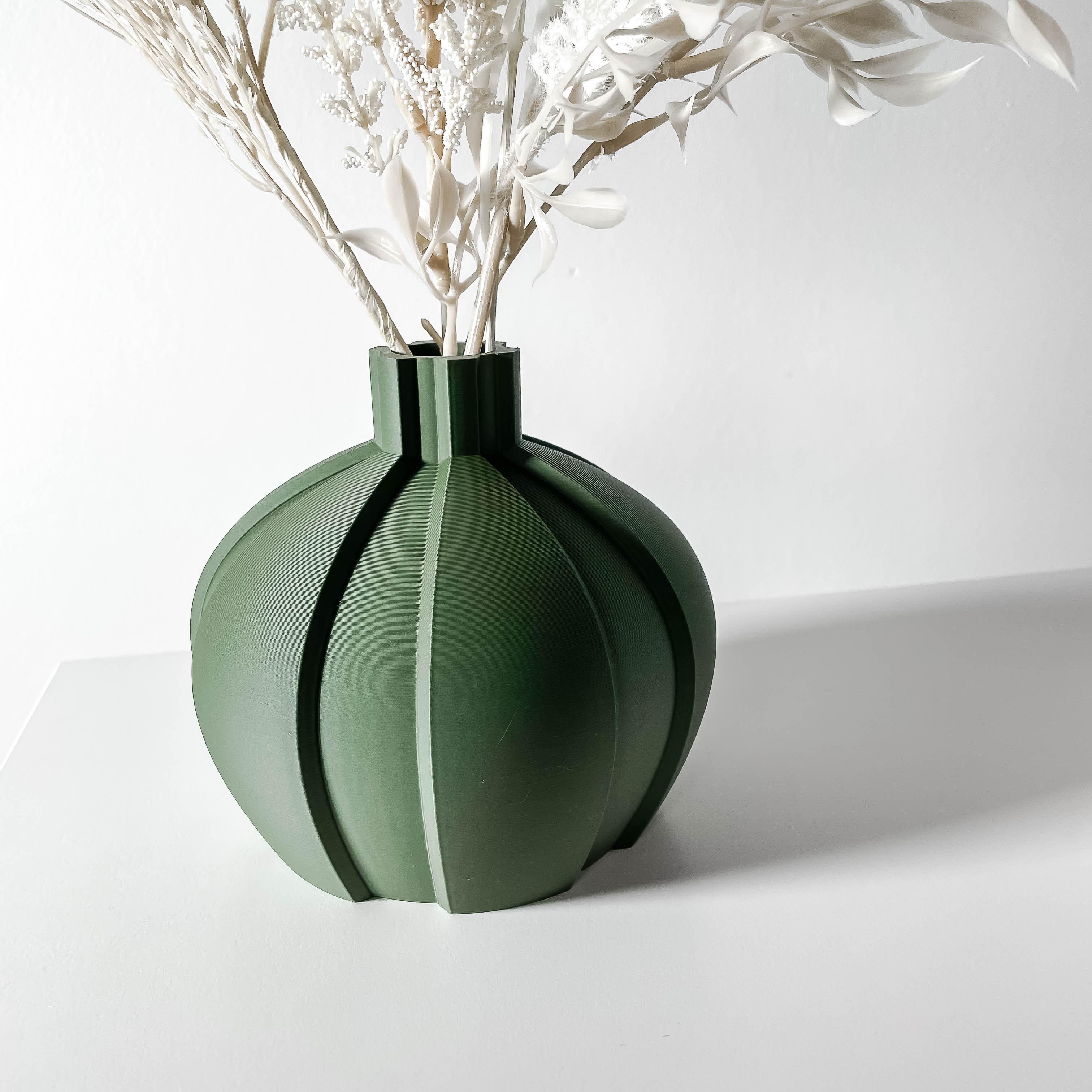 The Yomu Short Vase, Modern and Unique Home Decor for Dried Flowers 3d model