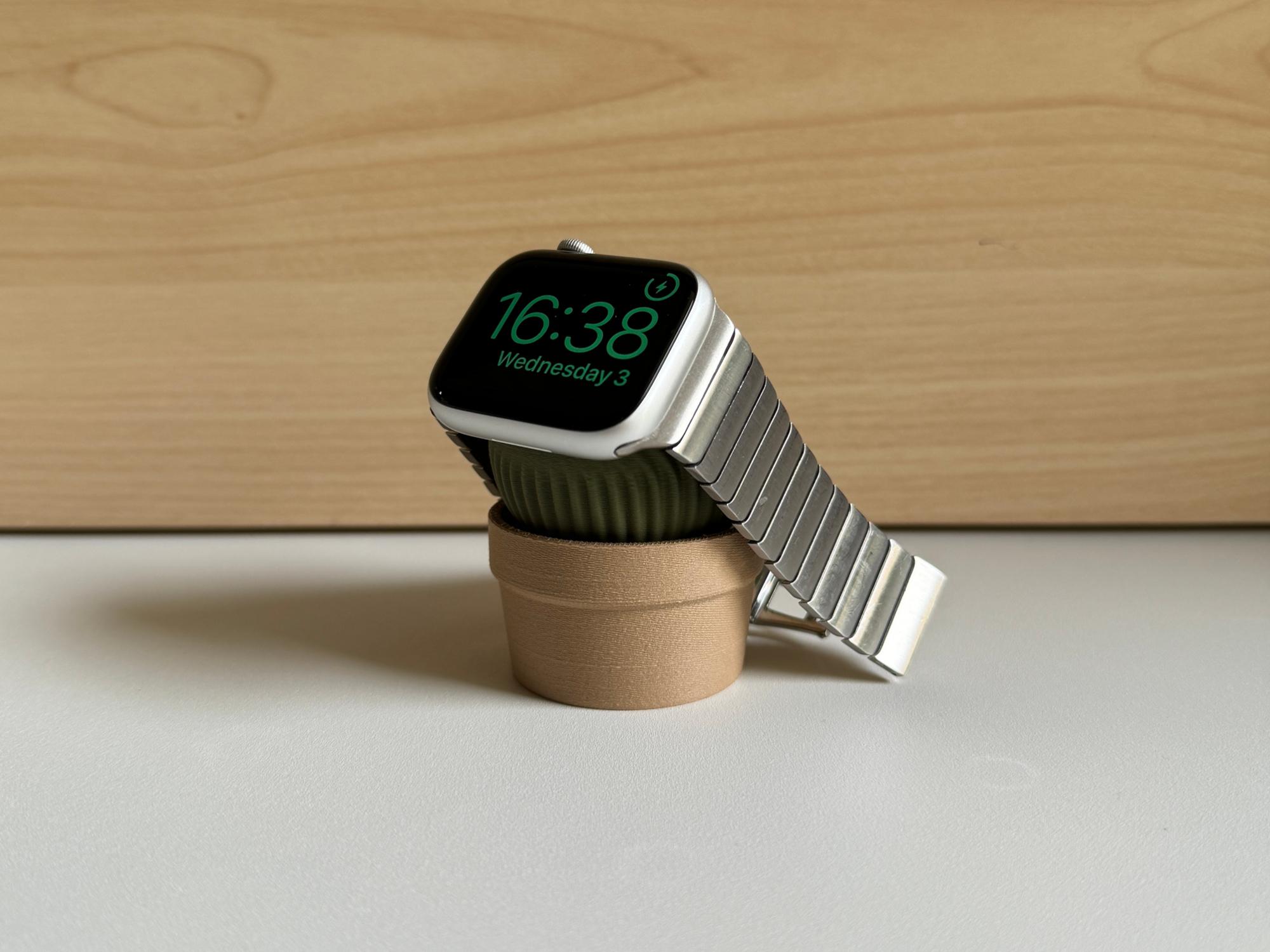 Spiky mini, Apple Watch charger holder. 3d model