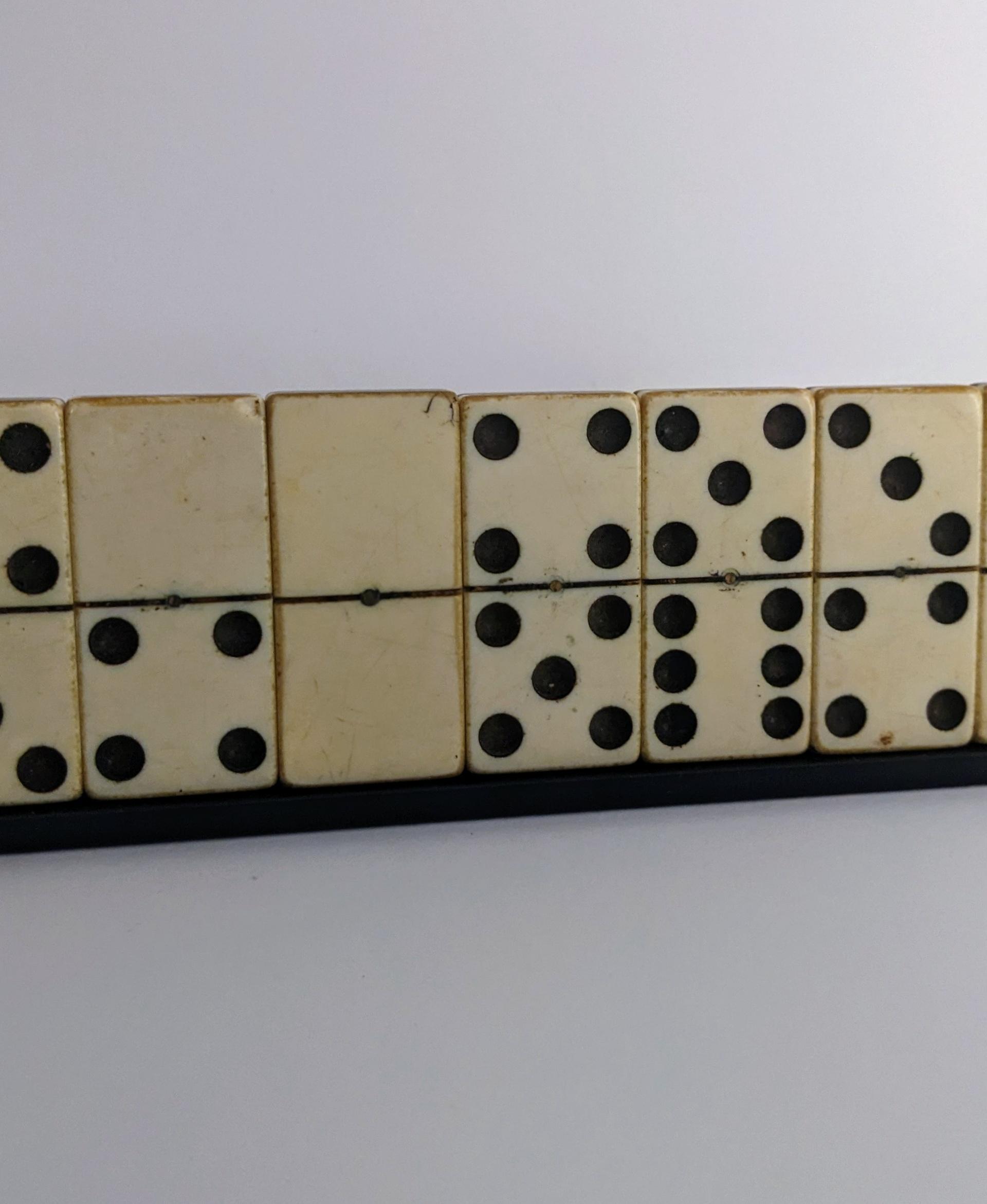 Domino Holder  - dominos - 3d model