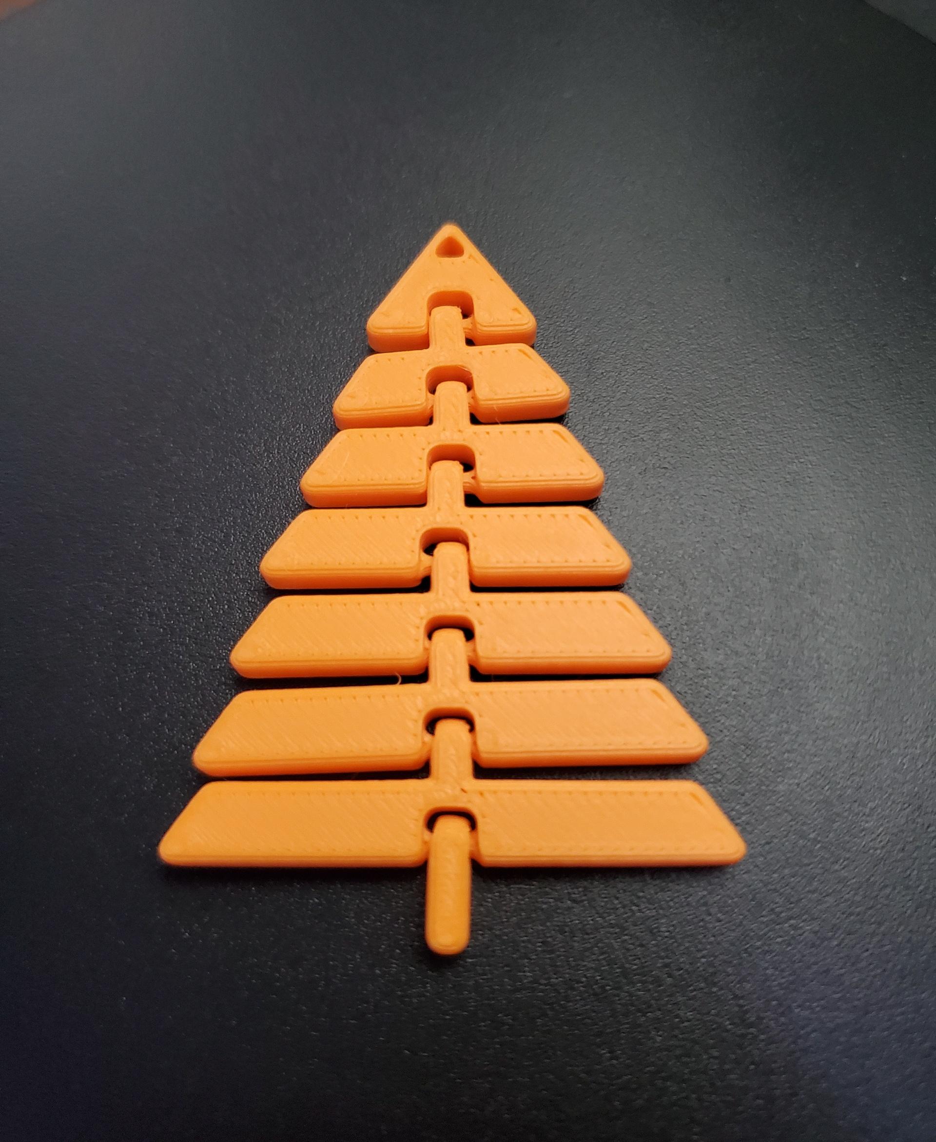 Articulated Christmas Tree Keychain - Print in place fidget toy - polyterra sunrise orange - 3d model