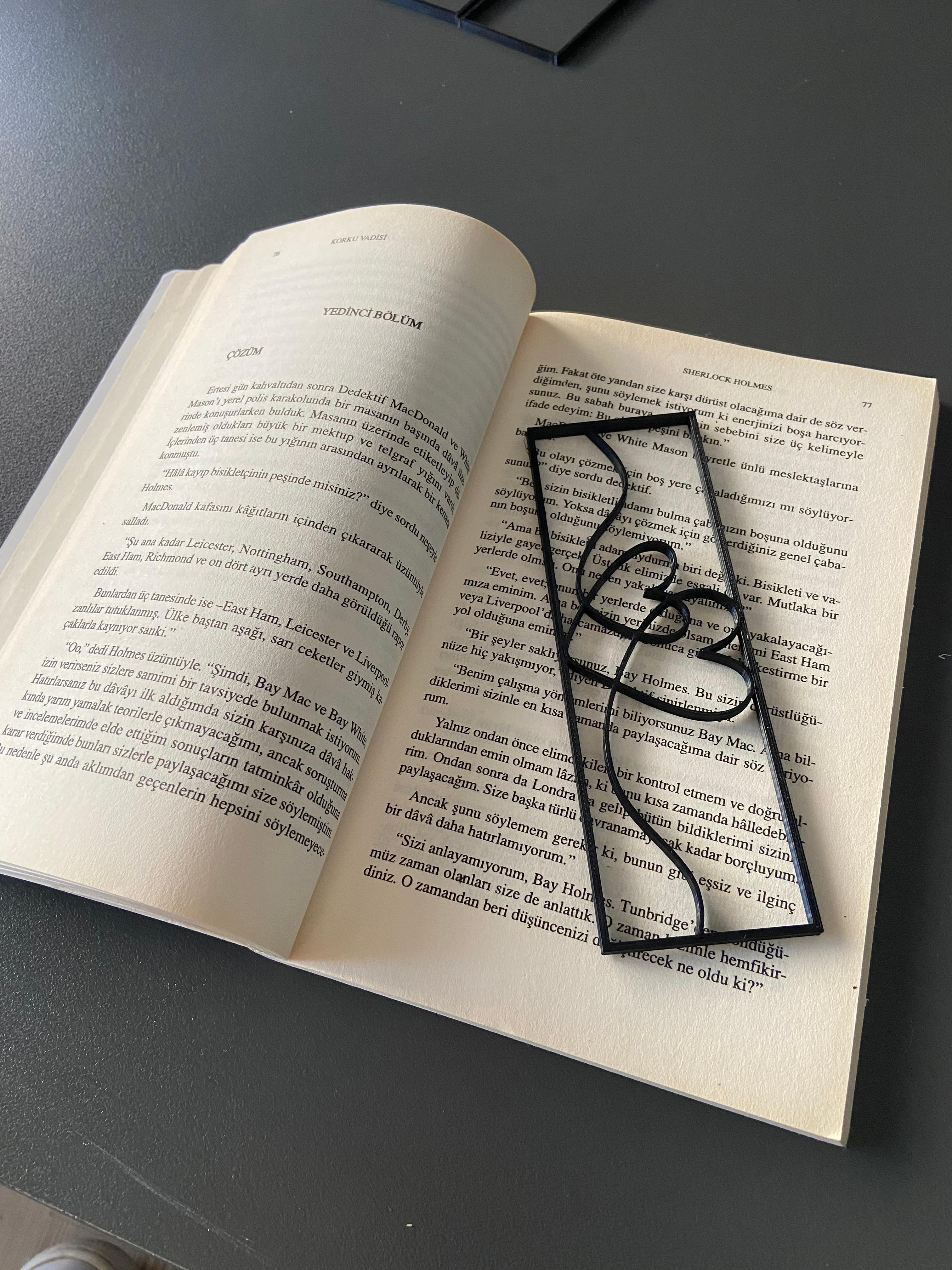 Line Heart Bookmark 3d model