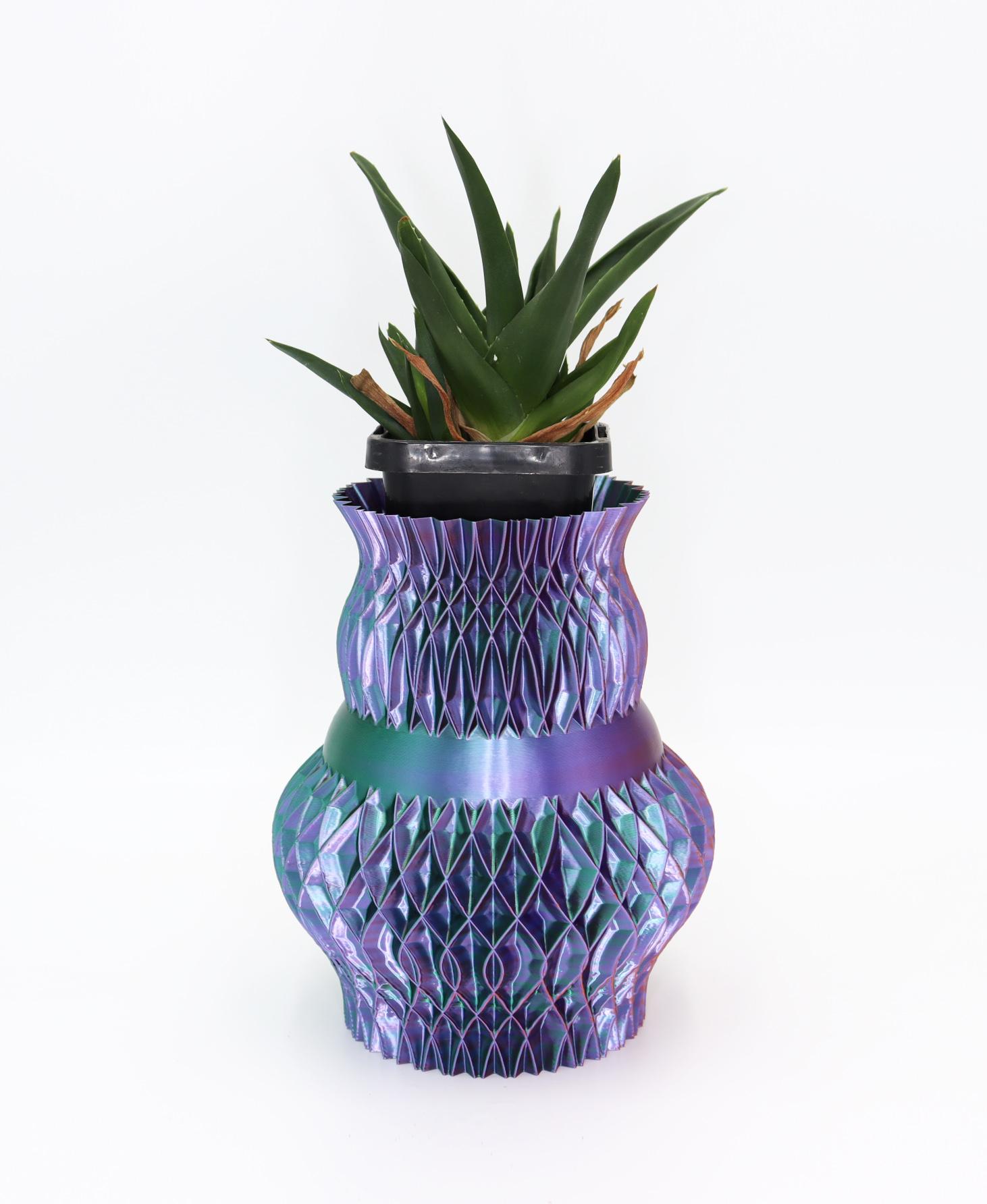 Sapphire Vase 3d model