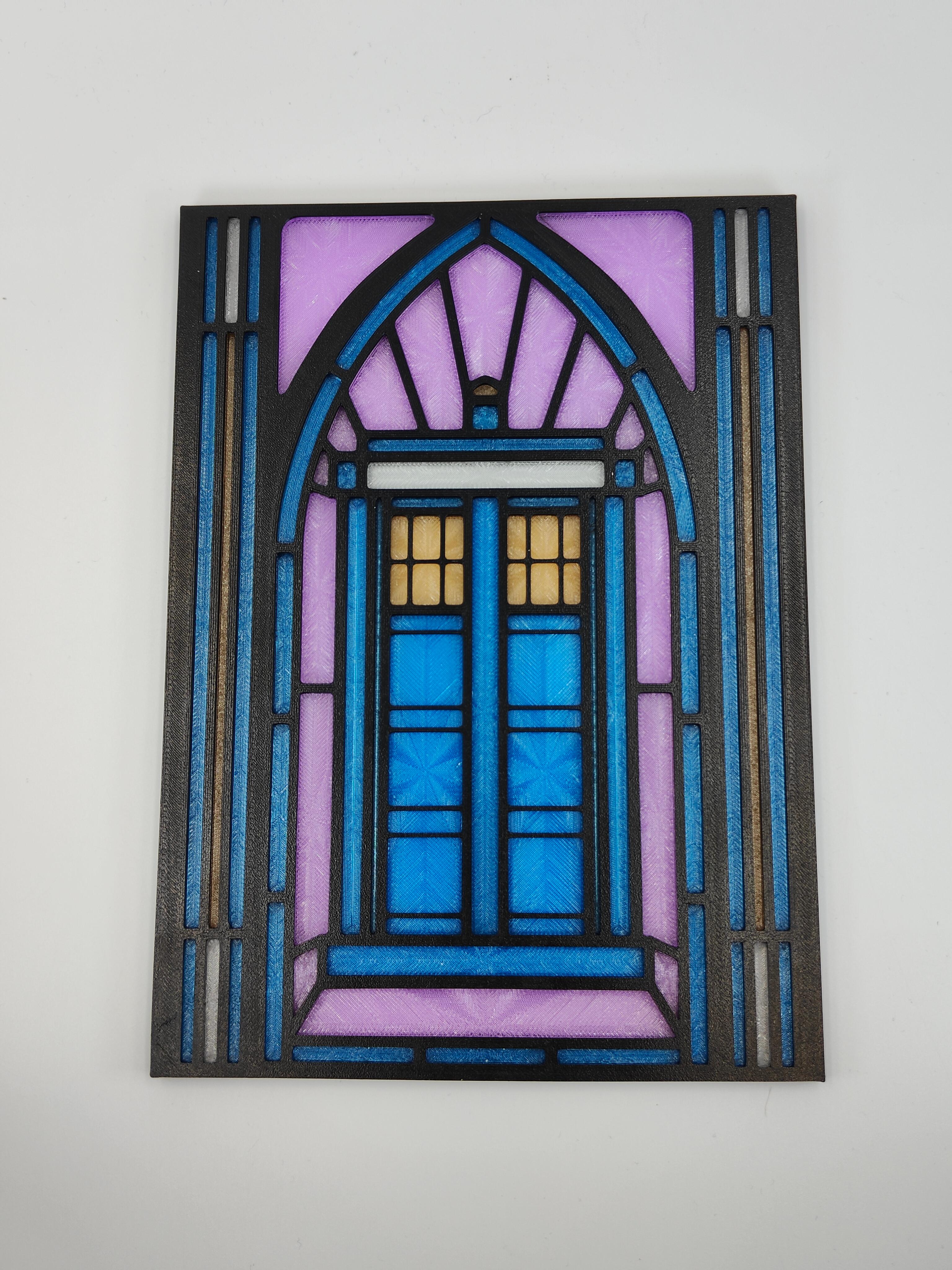 Doctor Who's TARDIS Stained Glass Light Box 3d model