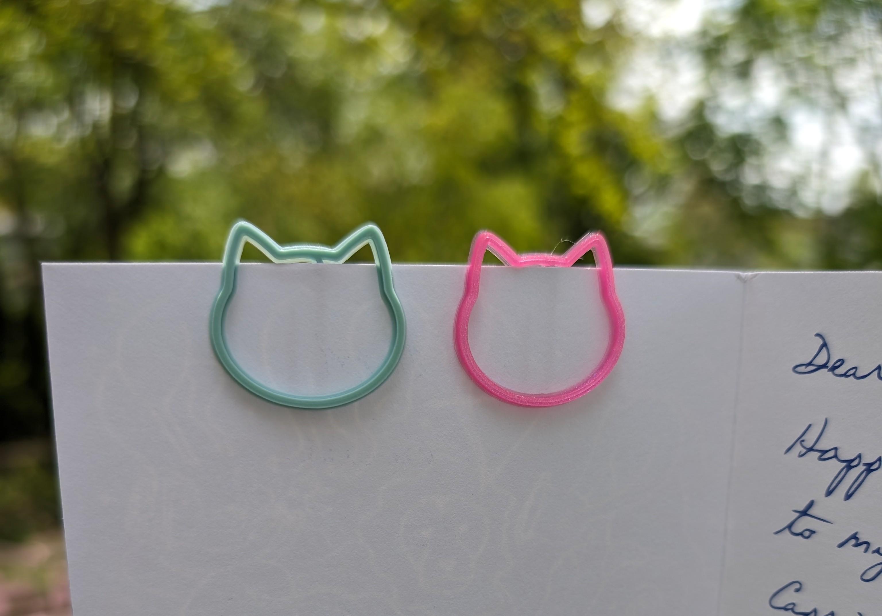 Kitty Clip - A quick 2-minute paperclip bookmark page marker  3d model