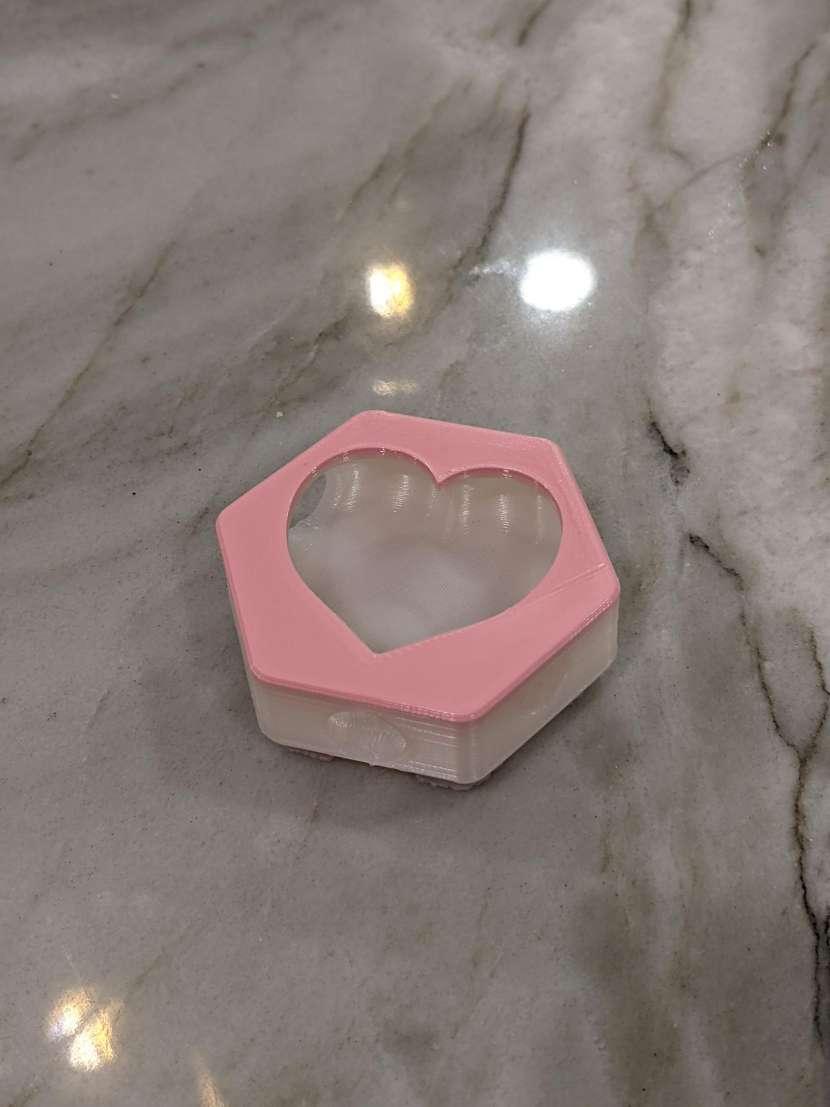 Hextraction - "Love Trap" Heart Tile 3d model