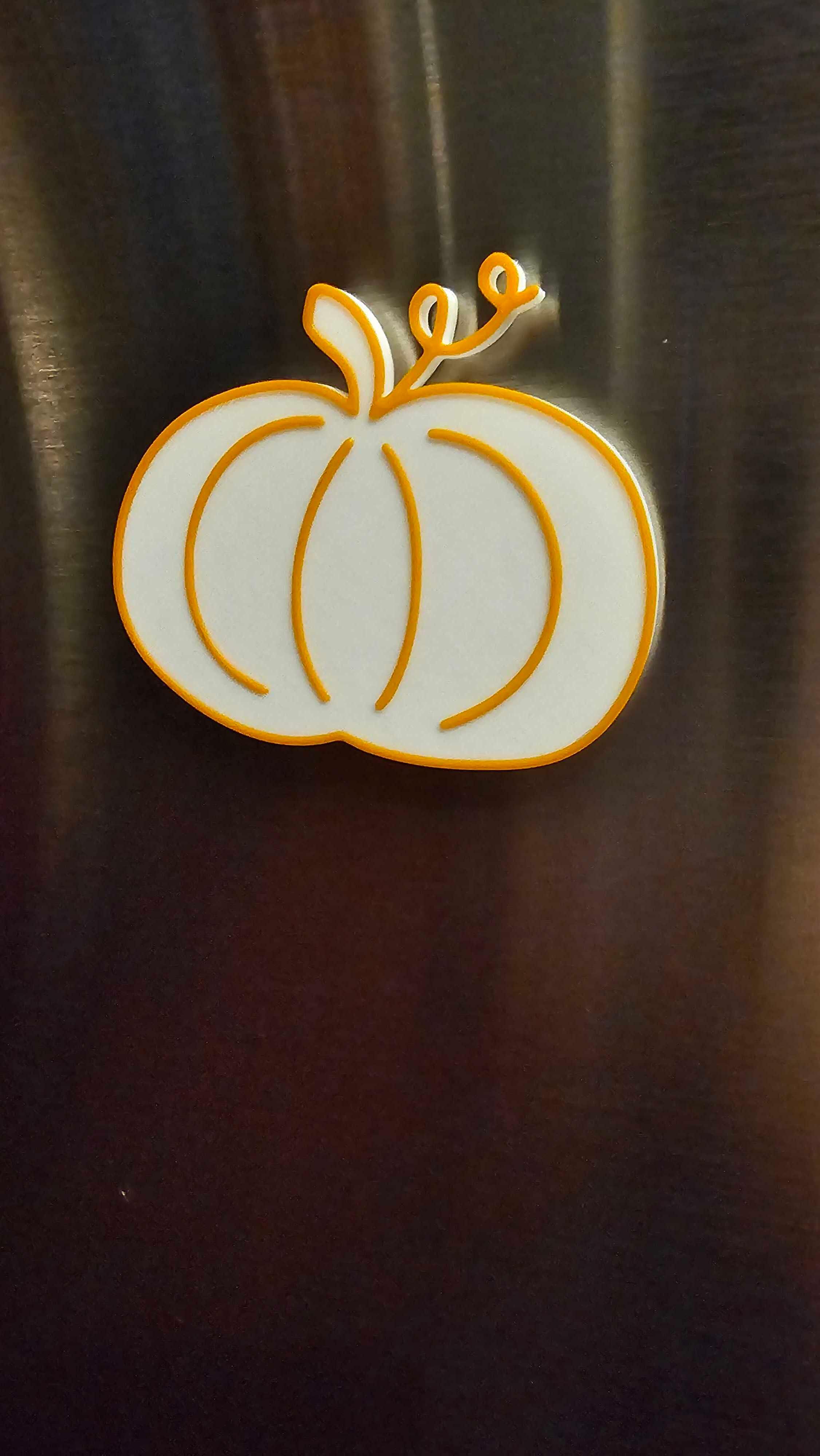 Pumpkin with vine | Fall / Autumn seasonal decor | Halloween / Thanksgiving magnet 3d model