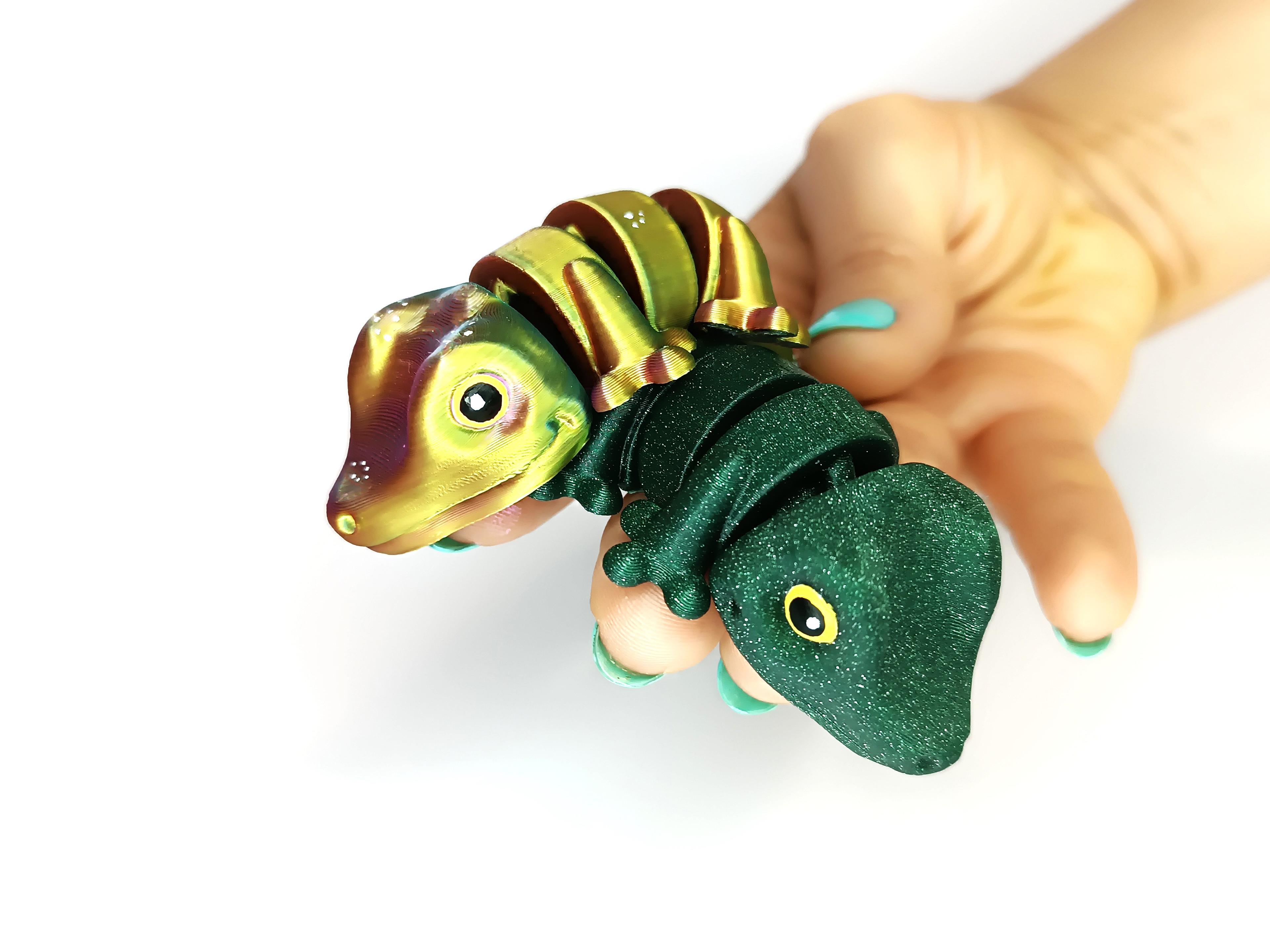  Cute Flexi Gecko (Keychain & Magnet) 3d model