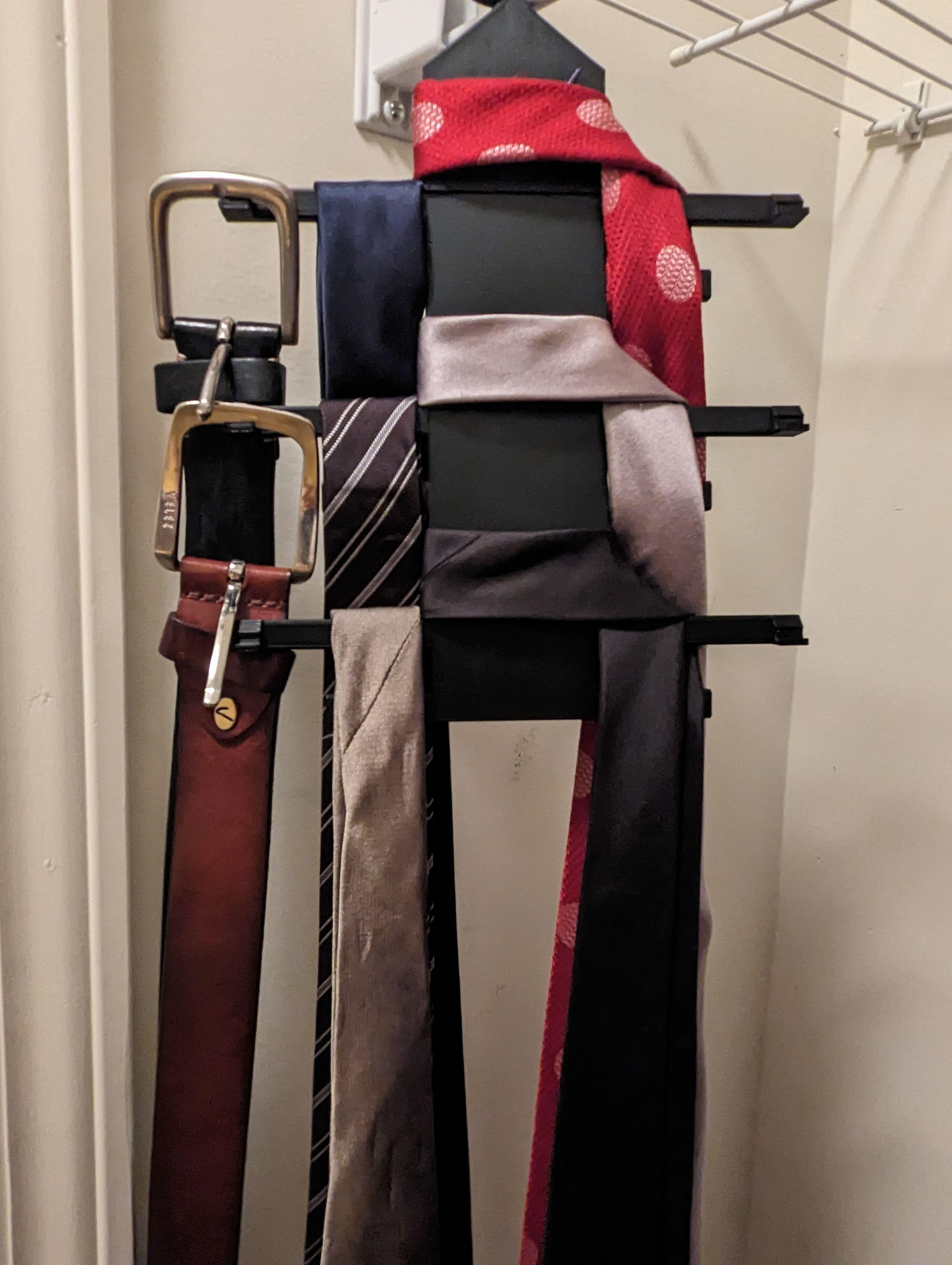 Tie and belt display rack 3d model