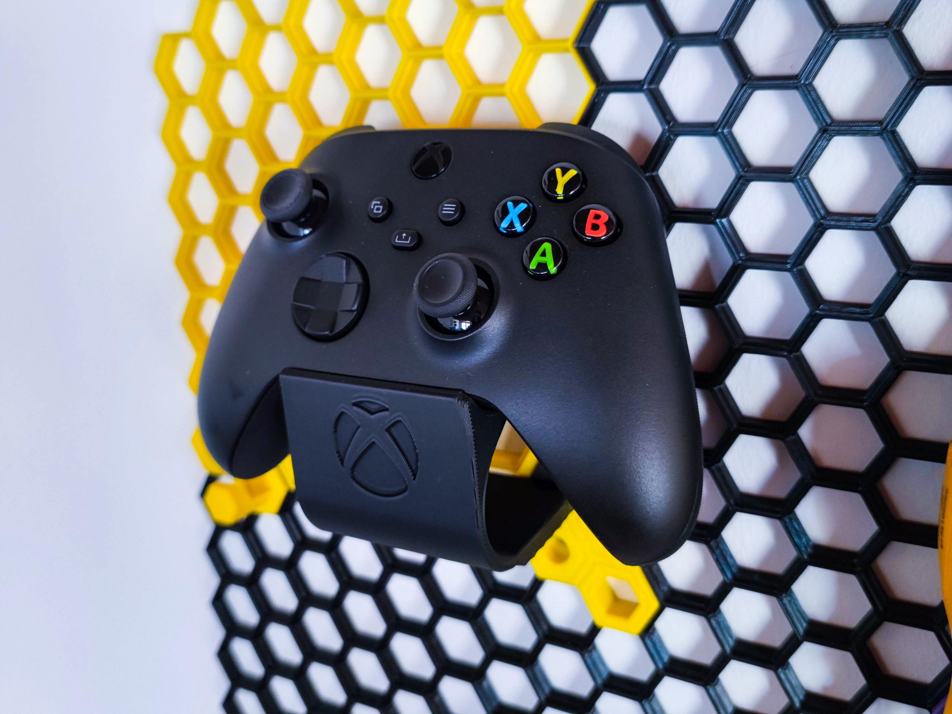 Xbox One Controller Stand - Honeycomb Wall 3d model