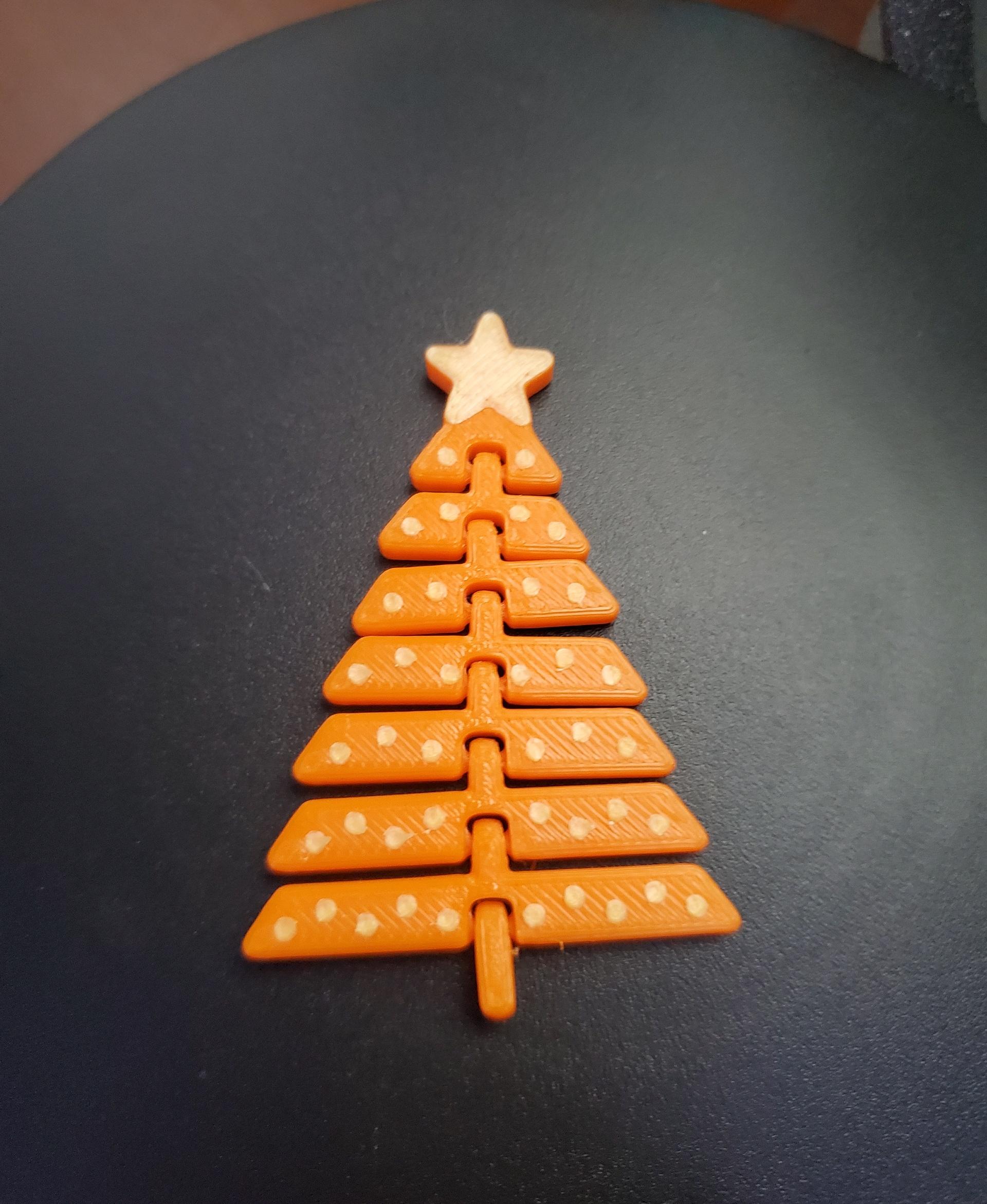 Articulated Christmas Tree with Star and Ornaments - Print in place fidget toys - 3mf - polymaker orange pla pro - 3d model