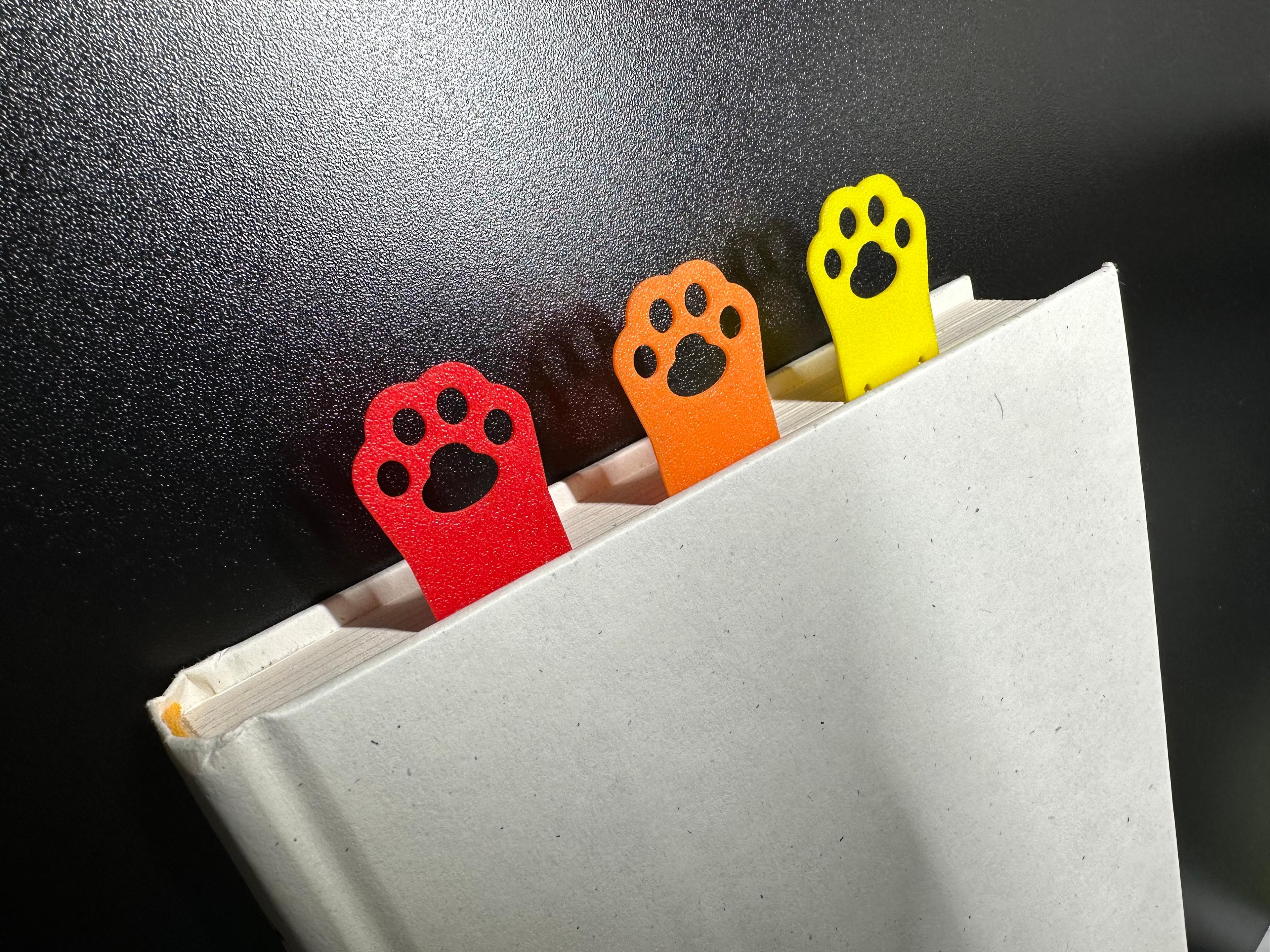 Cat paw Bookmark 3d model