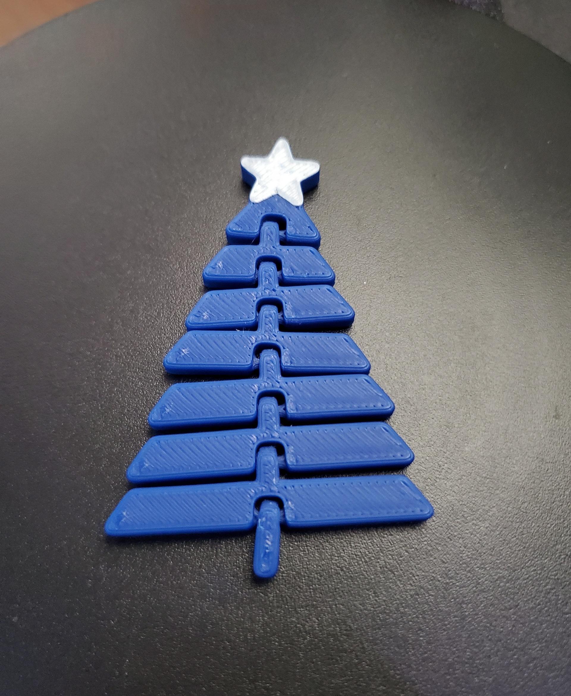 Articulated Christmas Tree with Star - Print in place fidget toy - 3mf - polymaker pla pro blue - 3d model