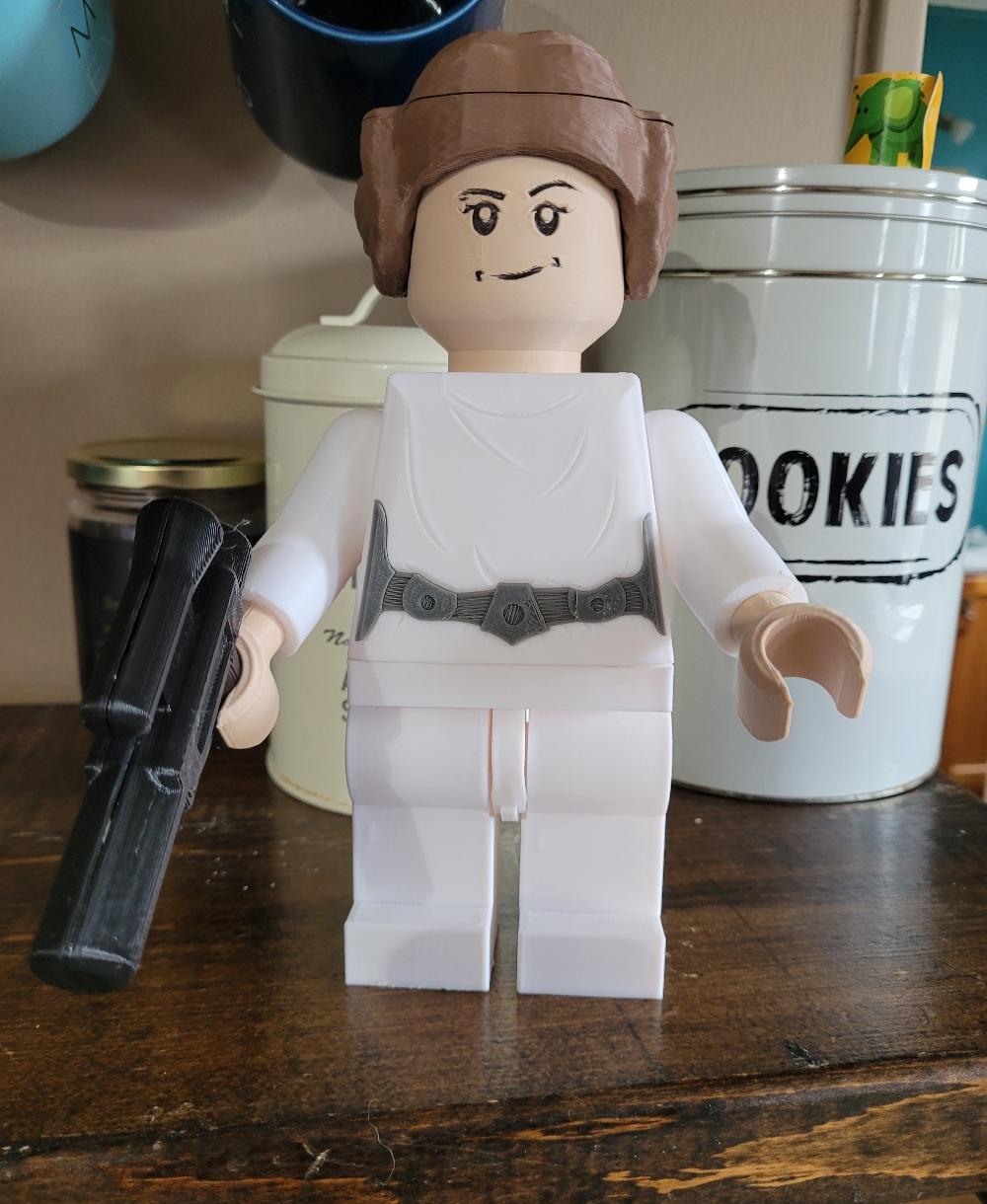 Princess Leia (6:1 LEGO 3d model