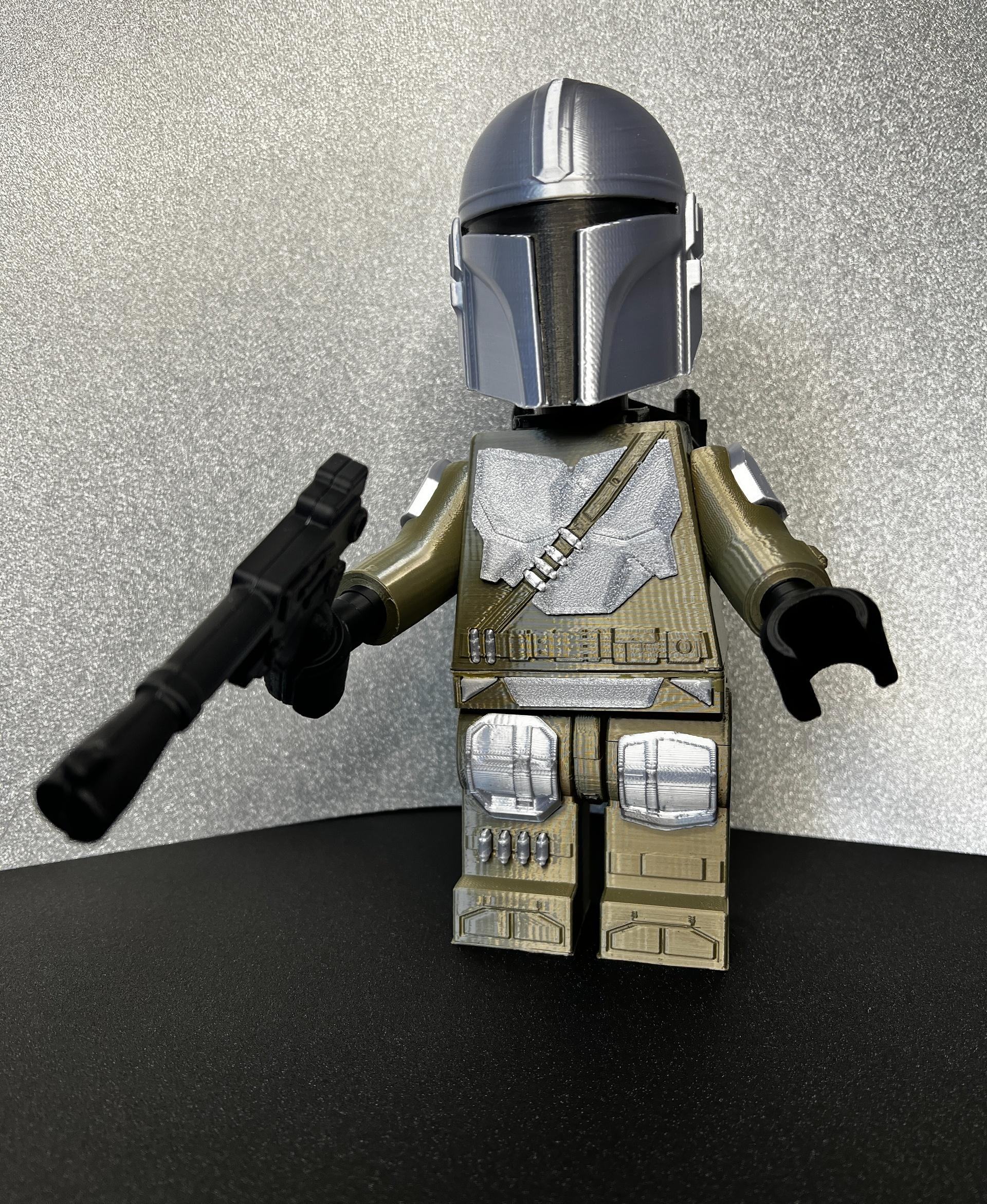 The Mandalorian (9 inch brick figure, NO MMU/AMS, NO supports, NO glue) - tried some steam punk color i had for this - 3d model