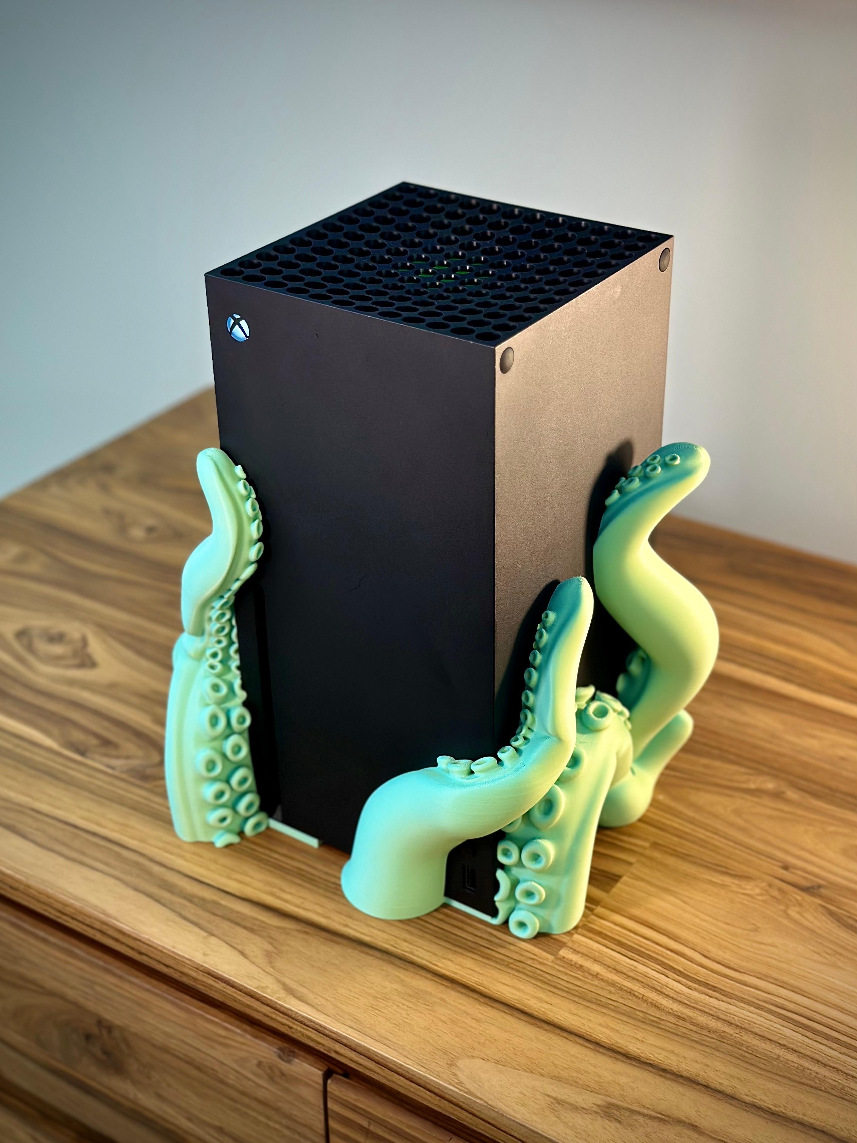 Xbox Series X Tentacle Dock - Print-in-Place 3d model