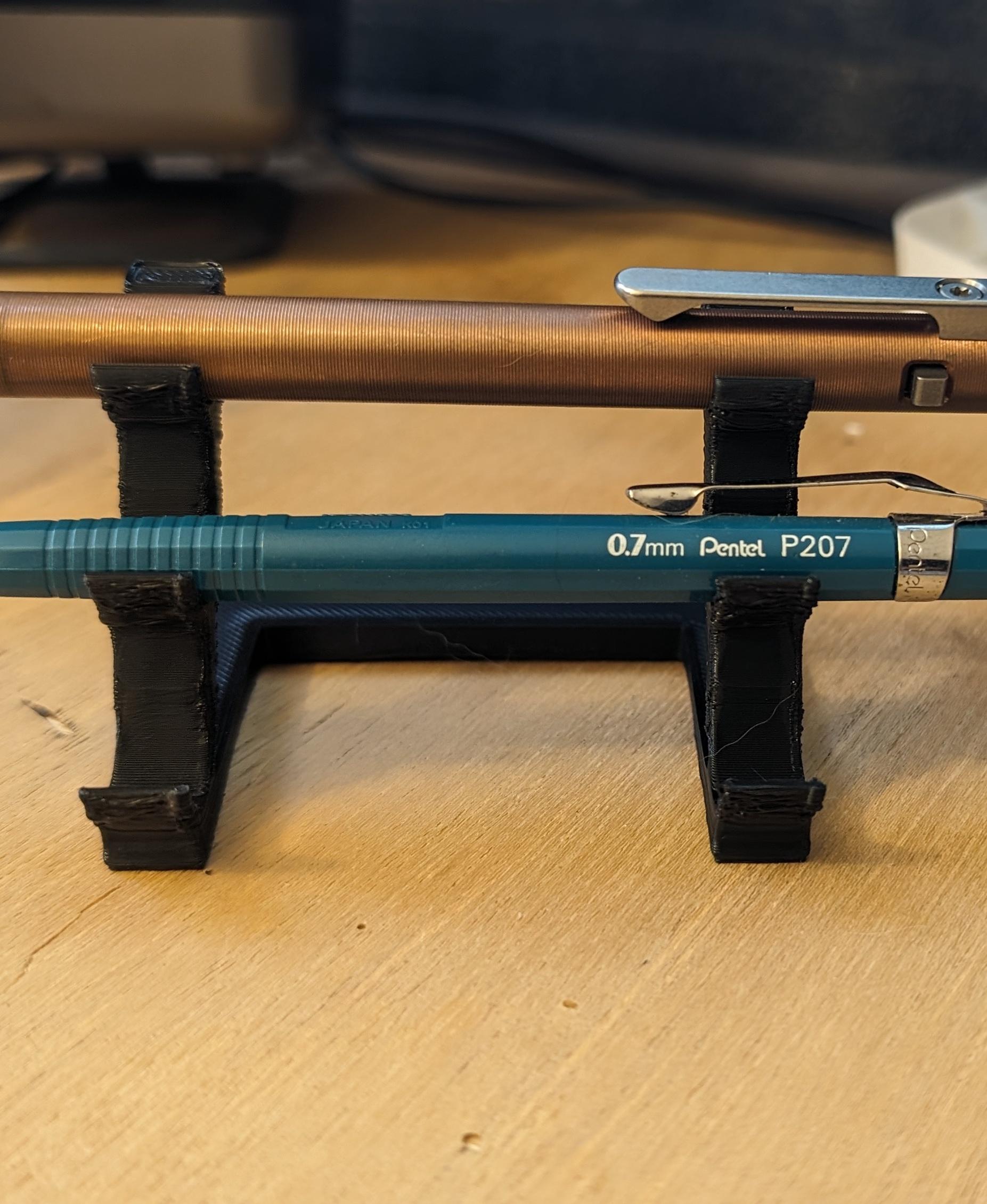 3 Pen, Pen Holder / Pen Butler - I rushed it, so it's a bit grainy, but it does the job nicely!  - 3d model