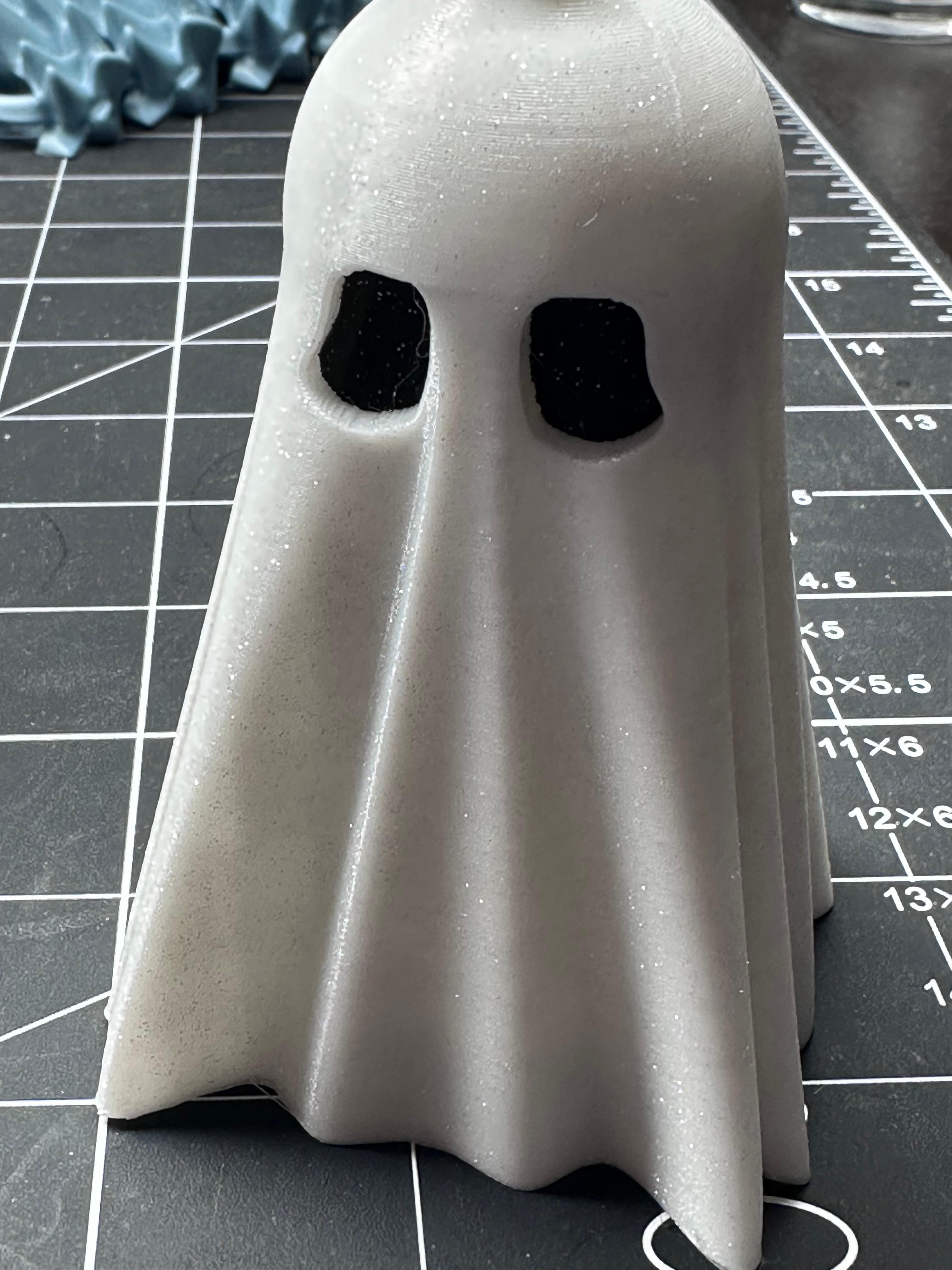 Hanging Ghost Container - Ornament - Ghost of Christmas!  3d model