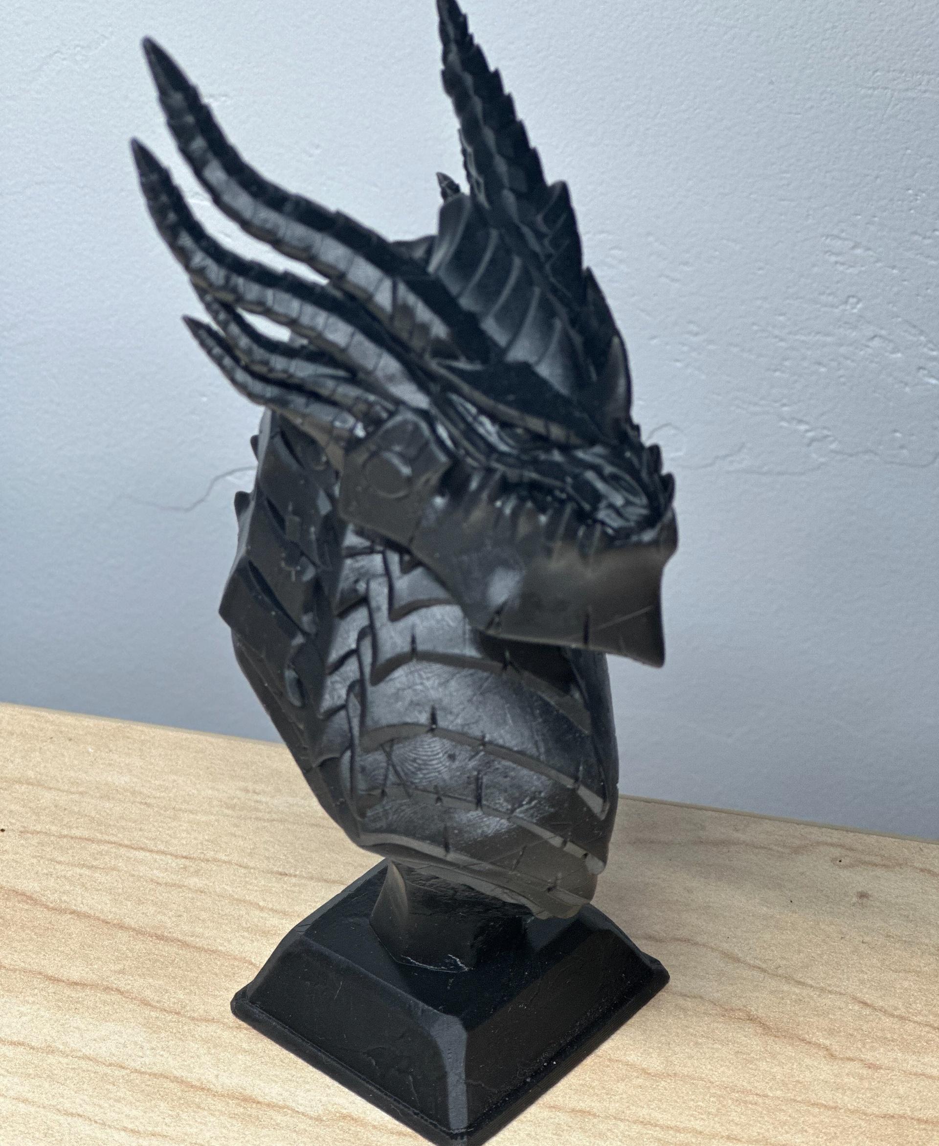 Deathwing Bust (Pre-Supported) - Printer: Anycubic Photon Mono X 6Ks
Resin: ABS-Like Resin Pro 2 (black) - 3d model