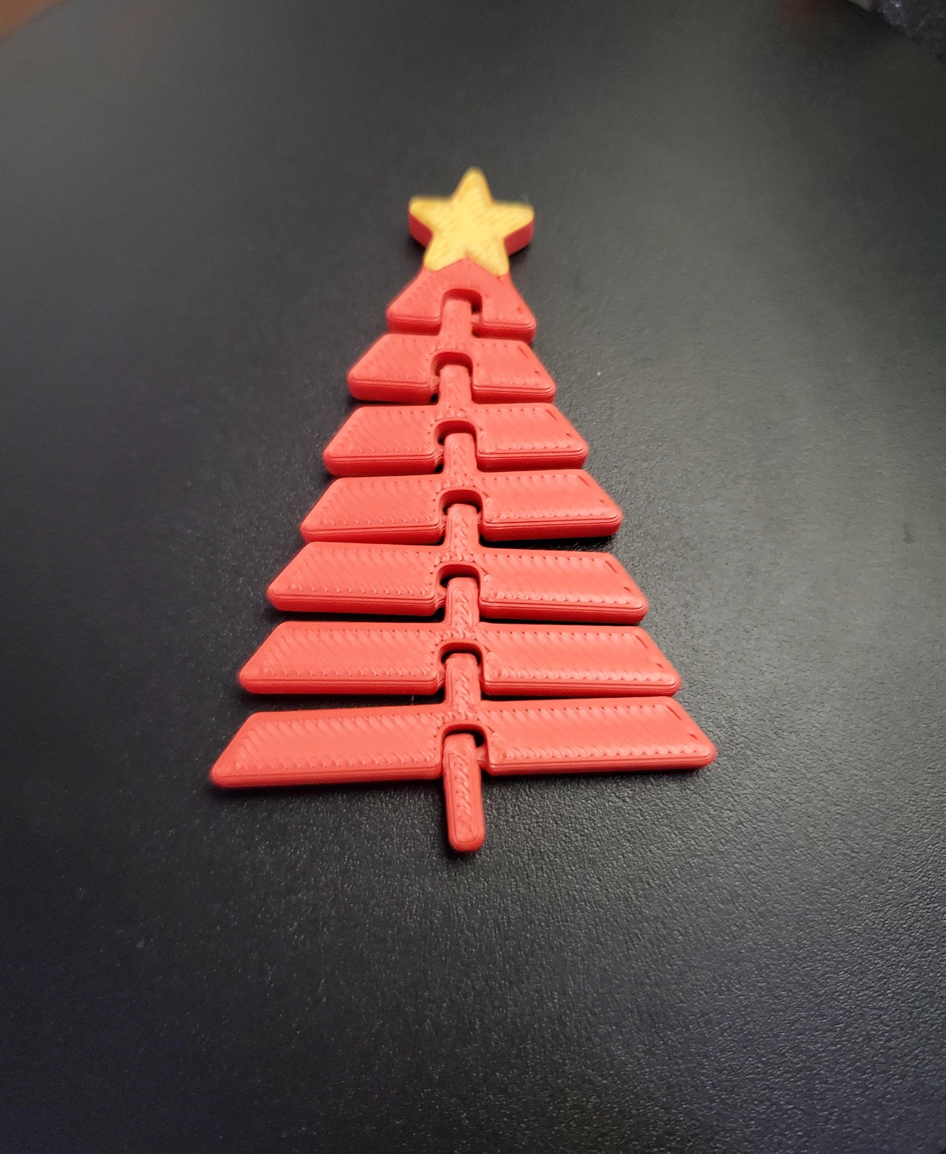 Articulated Christmas Tree with Star - Print in place fidget toy - 3mf - esun gloss red - 3d model