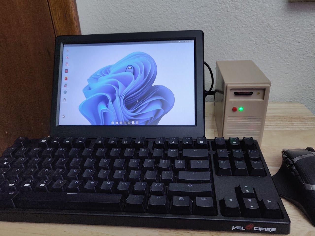 Raspberry Pi 5 case - Retro tower desktop 3d model