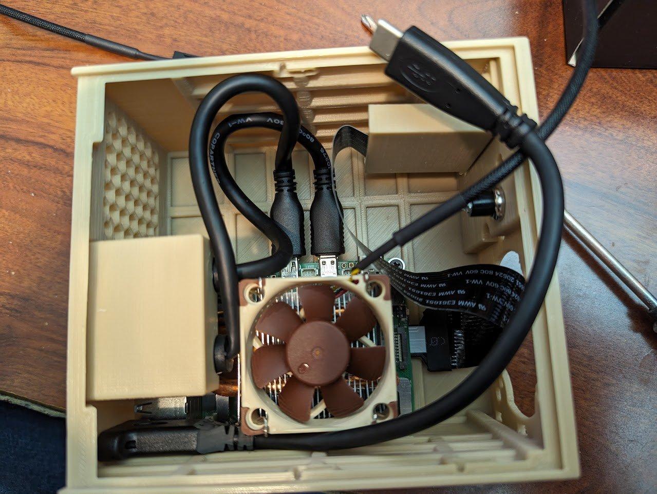 Raspberry Pi 5 case - Retro tower desktop 3d model