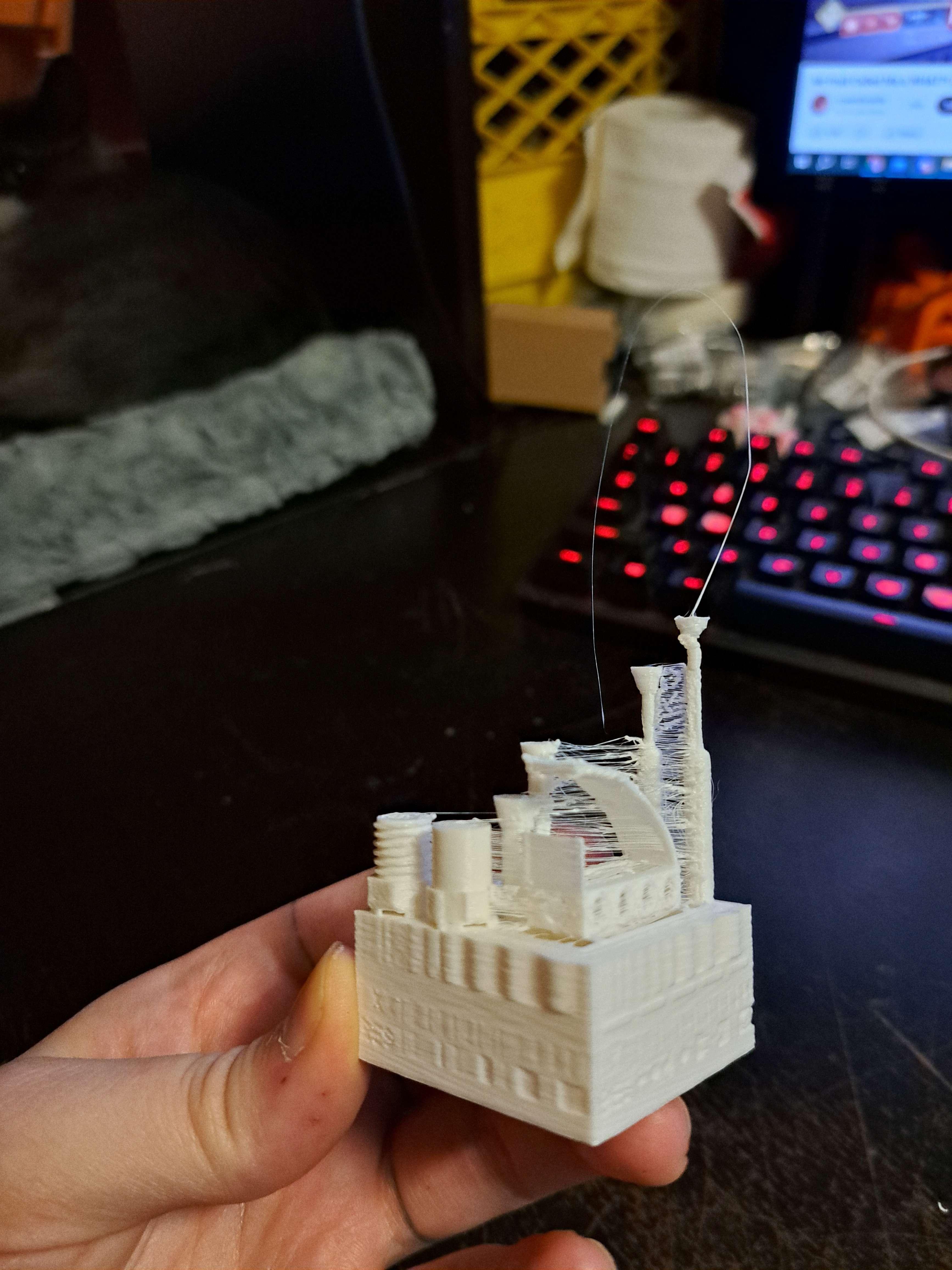 Lost Factory Cube  - I guess I have a lot of calibrating to do.... (I knew this already but I'm sharing my shame anyway)

31 minute print
Polymaker PolyLite PLA
Modded Ender 3 Pro
 - 3d model