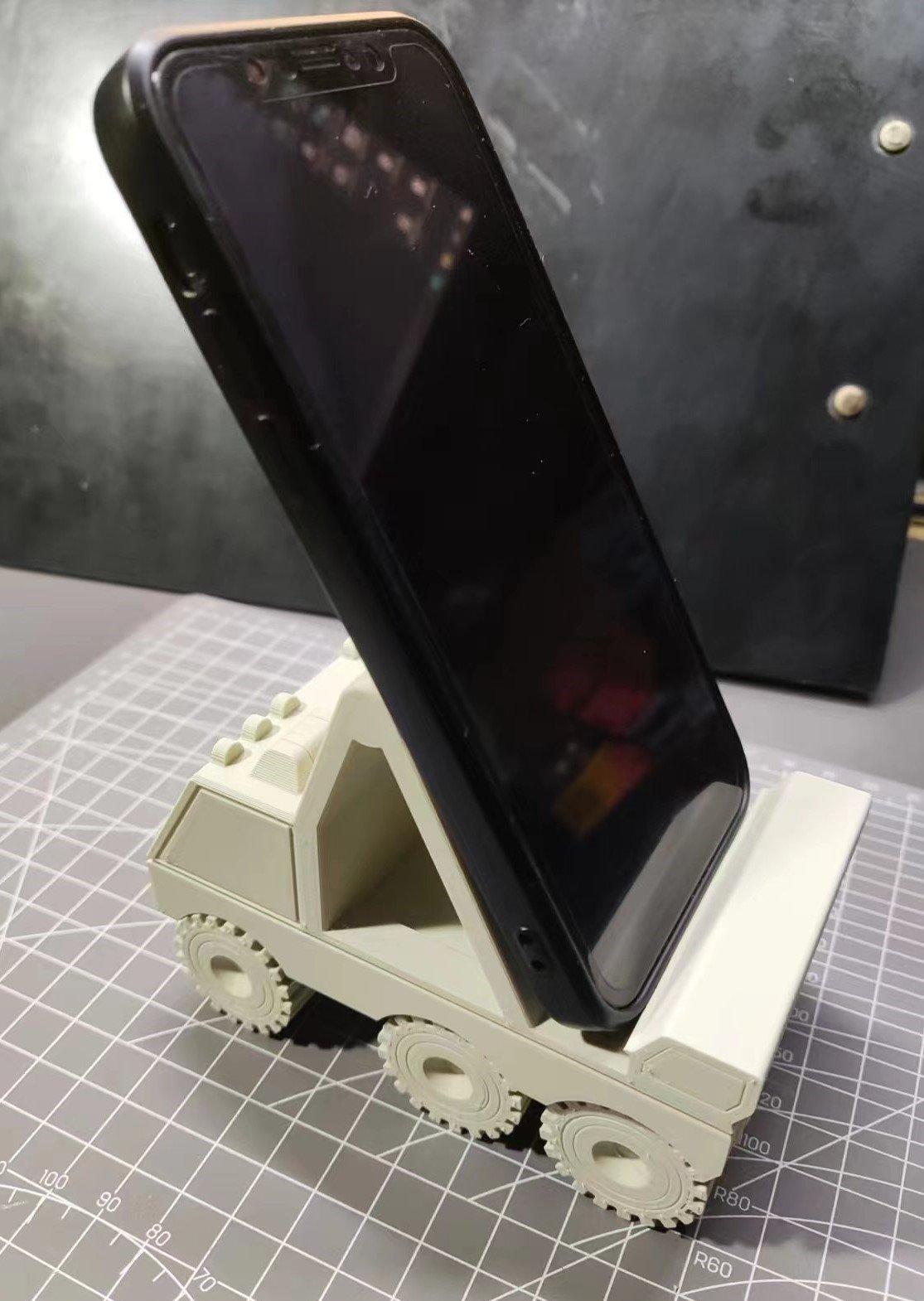 Phone Stand, but it's a truck 🛻  3d model