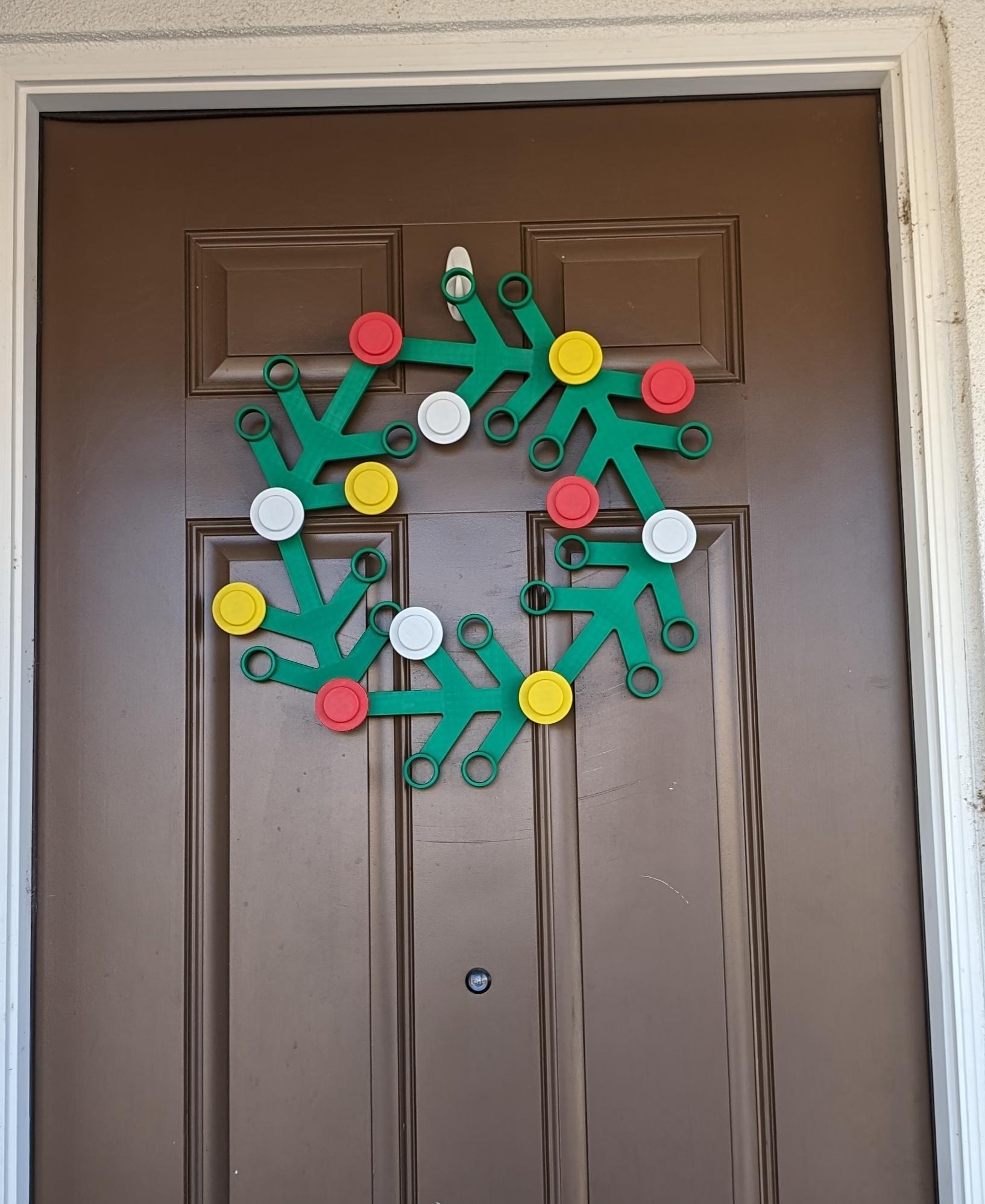 BIG LEt'GO Holiday Wreath!  - Printed as soon as I saw it on socials.  Great design!  - 3d model