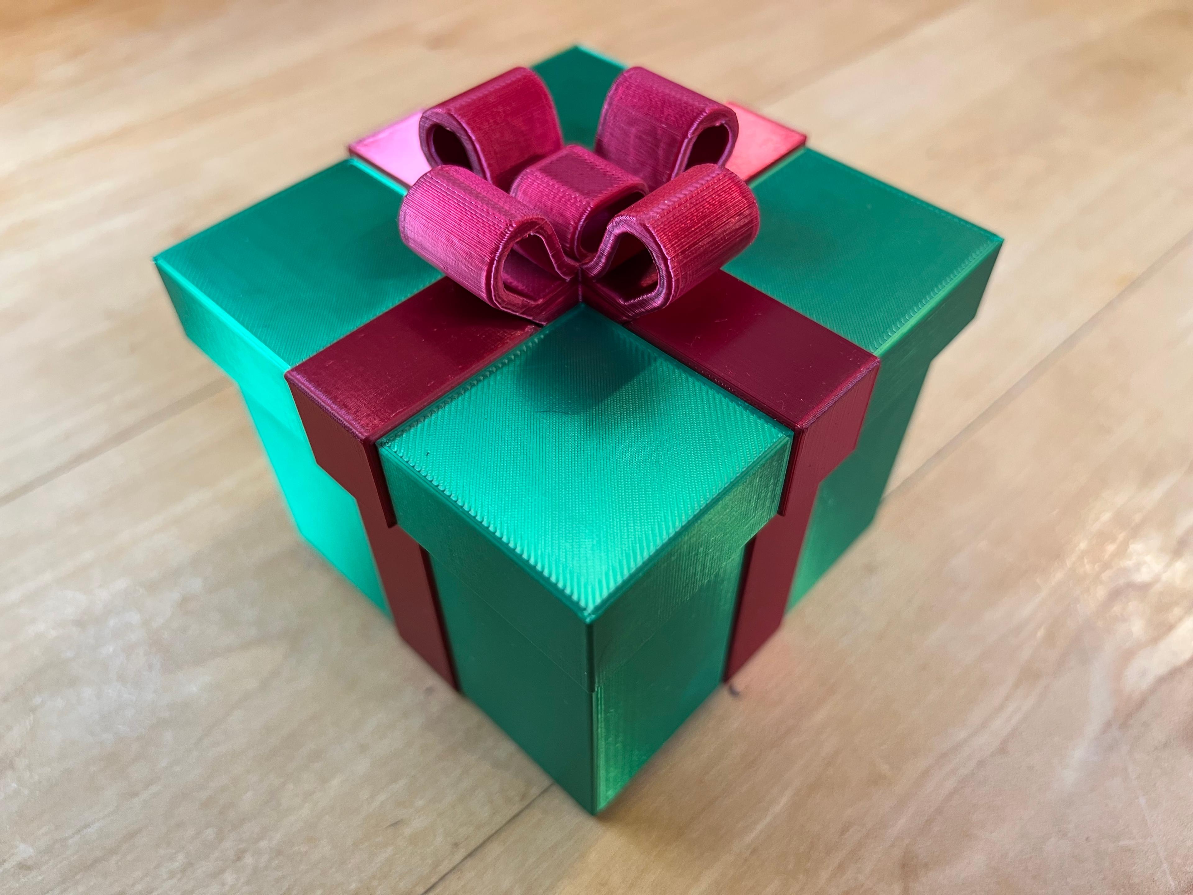 Small cute gift box remix by Third Dimension, Download free STL model