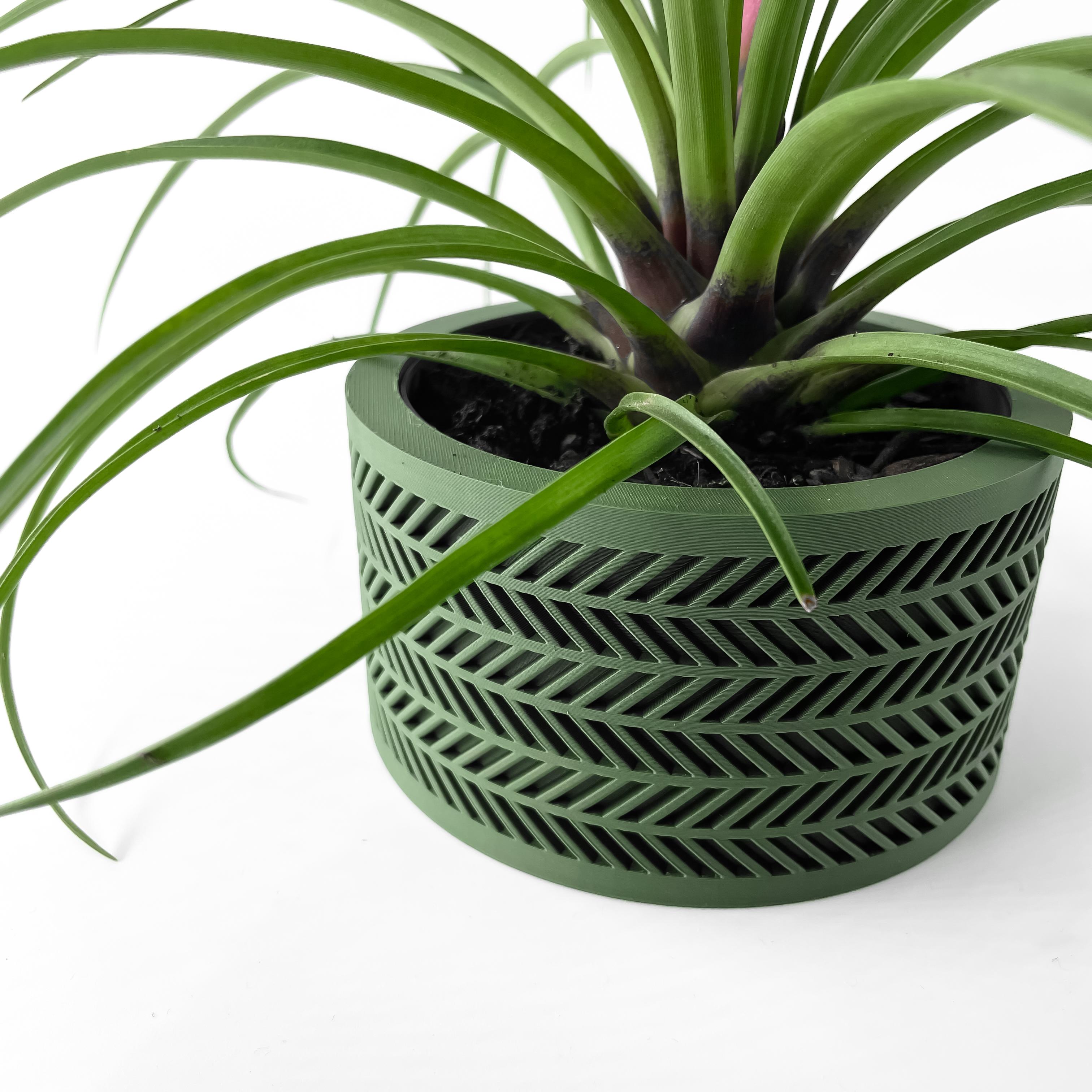 The Quen Planter Pot with Drainage Tray & Stand Included | Modern and Unique Home Decor 3d model