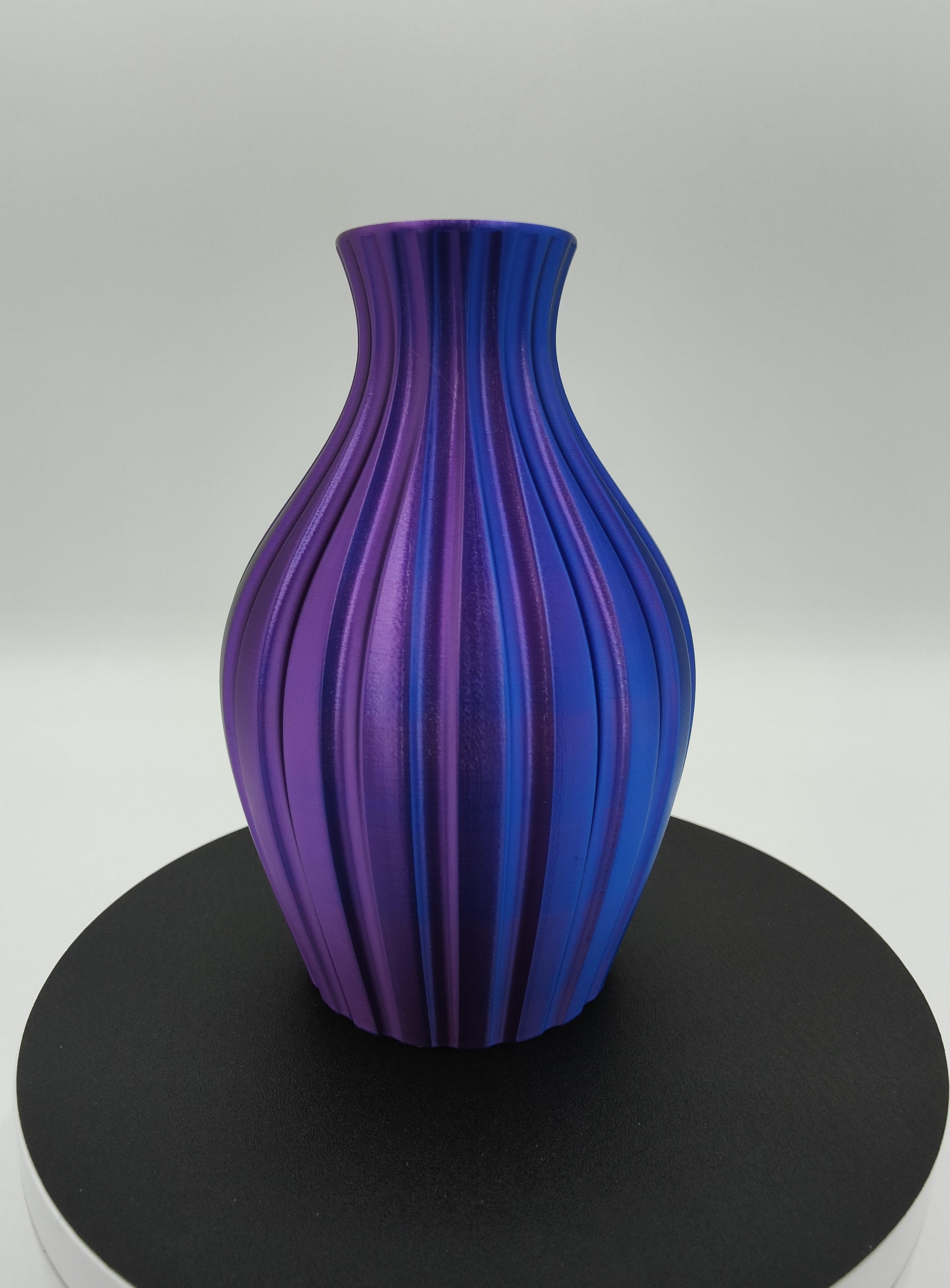 Simple vase 3d model