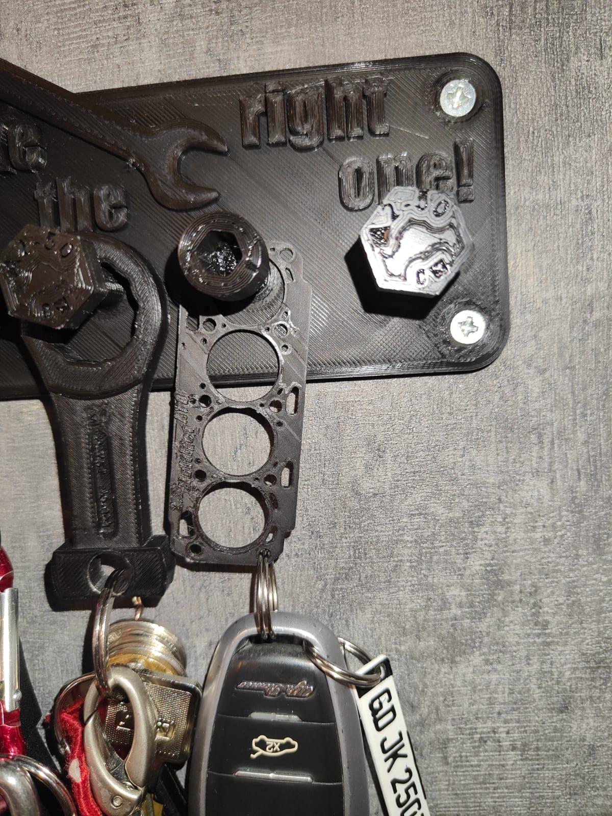 Alfa Romeo 2.2 Diesel Head-Gasket Keychain ; Engine: 2.2 Multijet AT8.stl 3d model