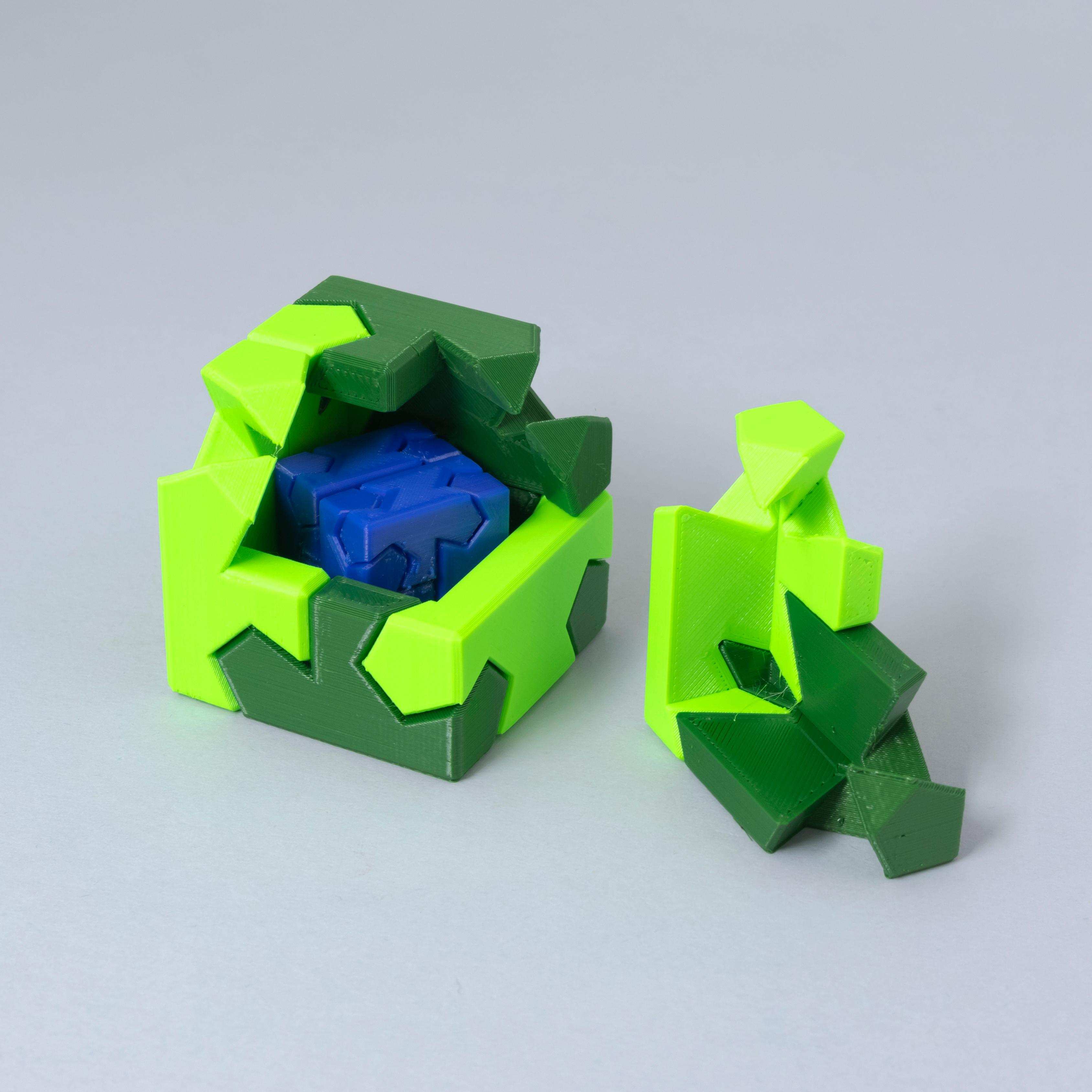Tsugite 2x2 Hollow Cube 3d model
