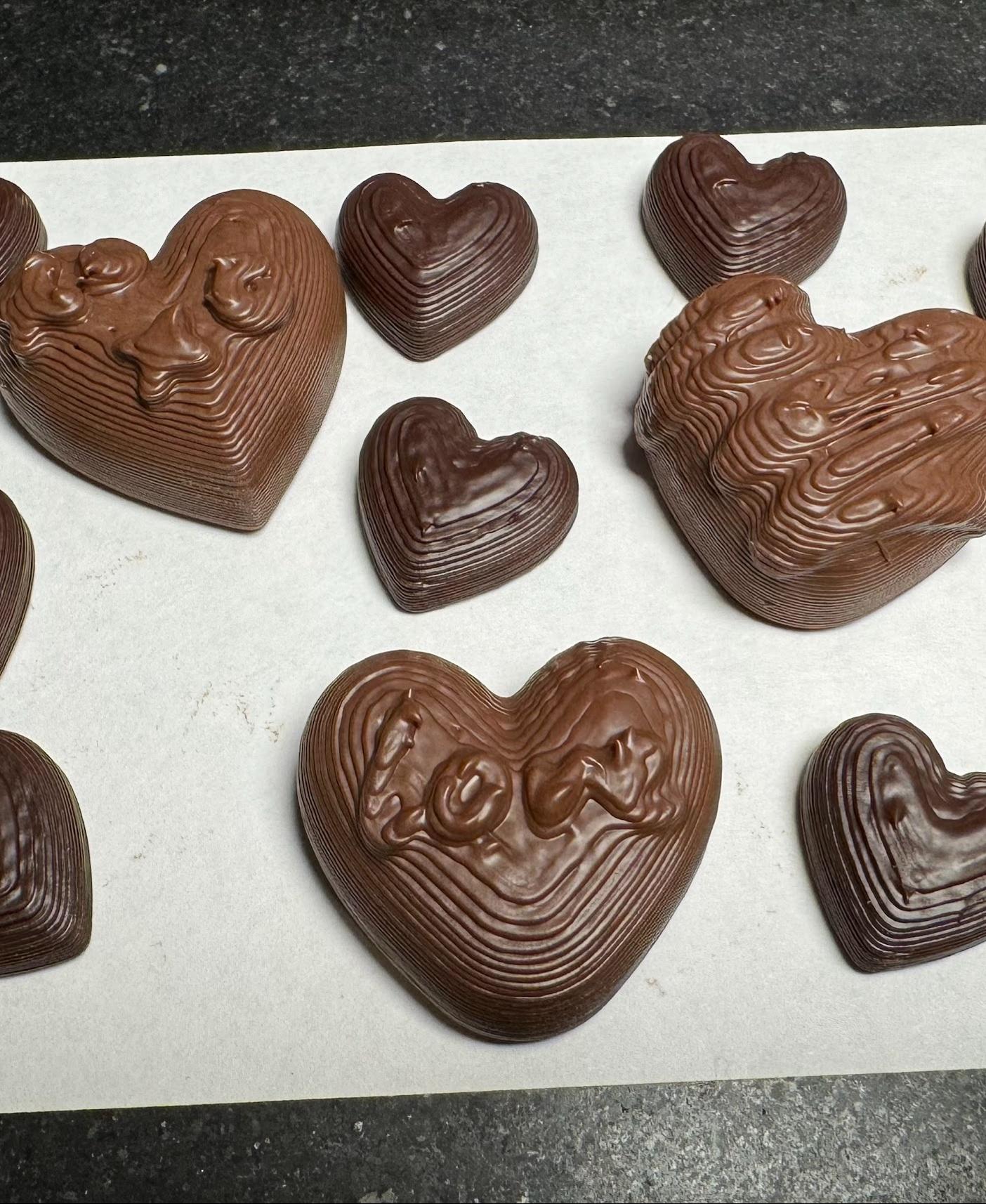 Chocolate Hearts #Valentines - "Tall" models in Milk Chocolate
60%-scaled plain hearts in Dark Chocolate - 3d model