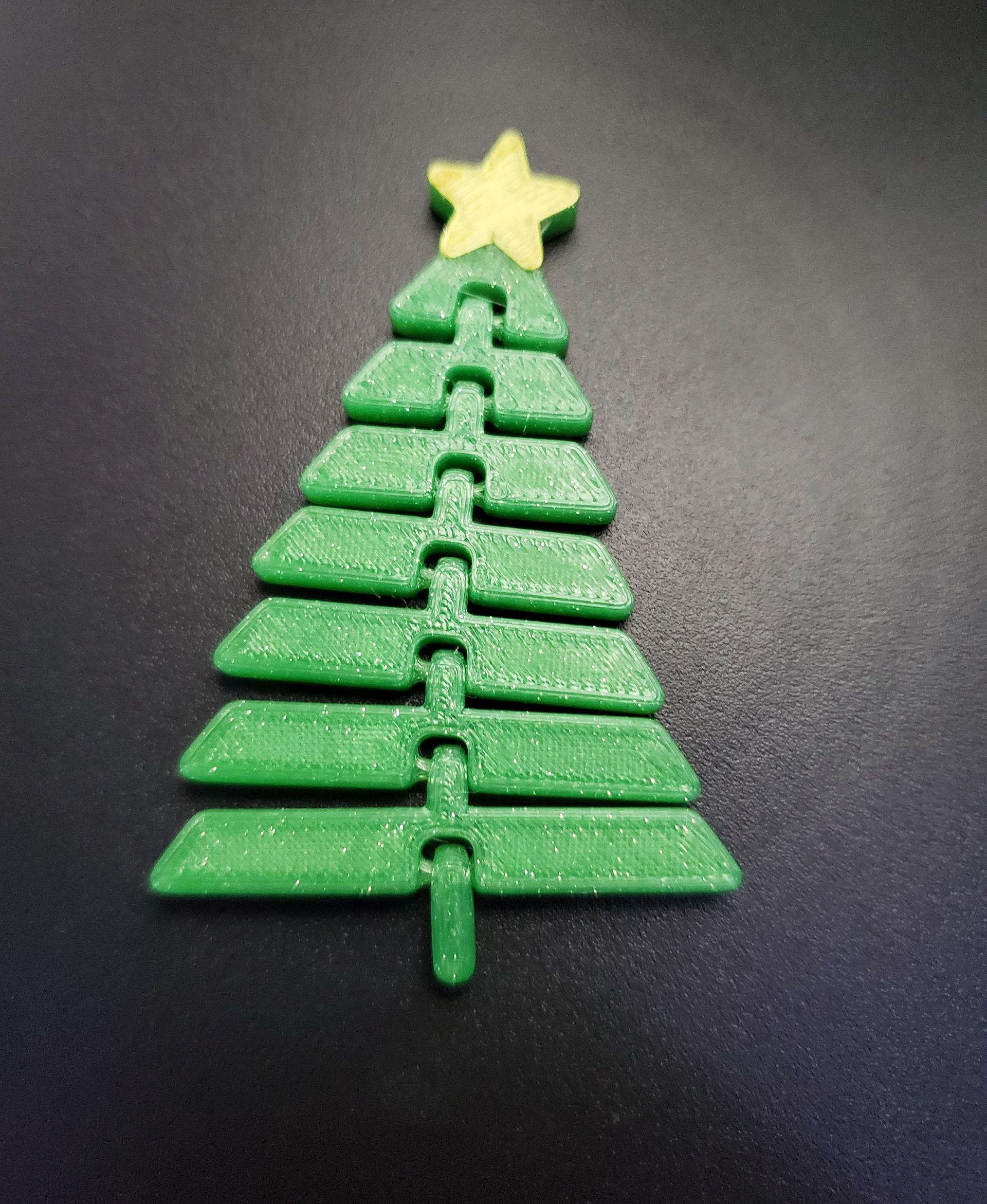 Articulated Christmas Tree with Star - Print in place fidget toy - 3mf - protopasta fleck n forest green - 3d model