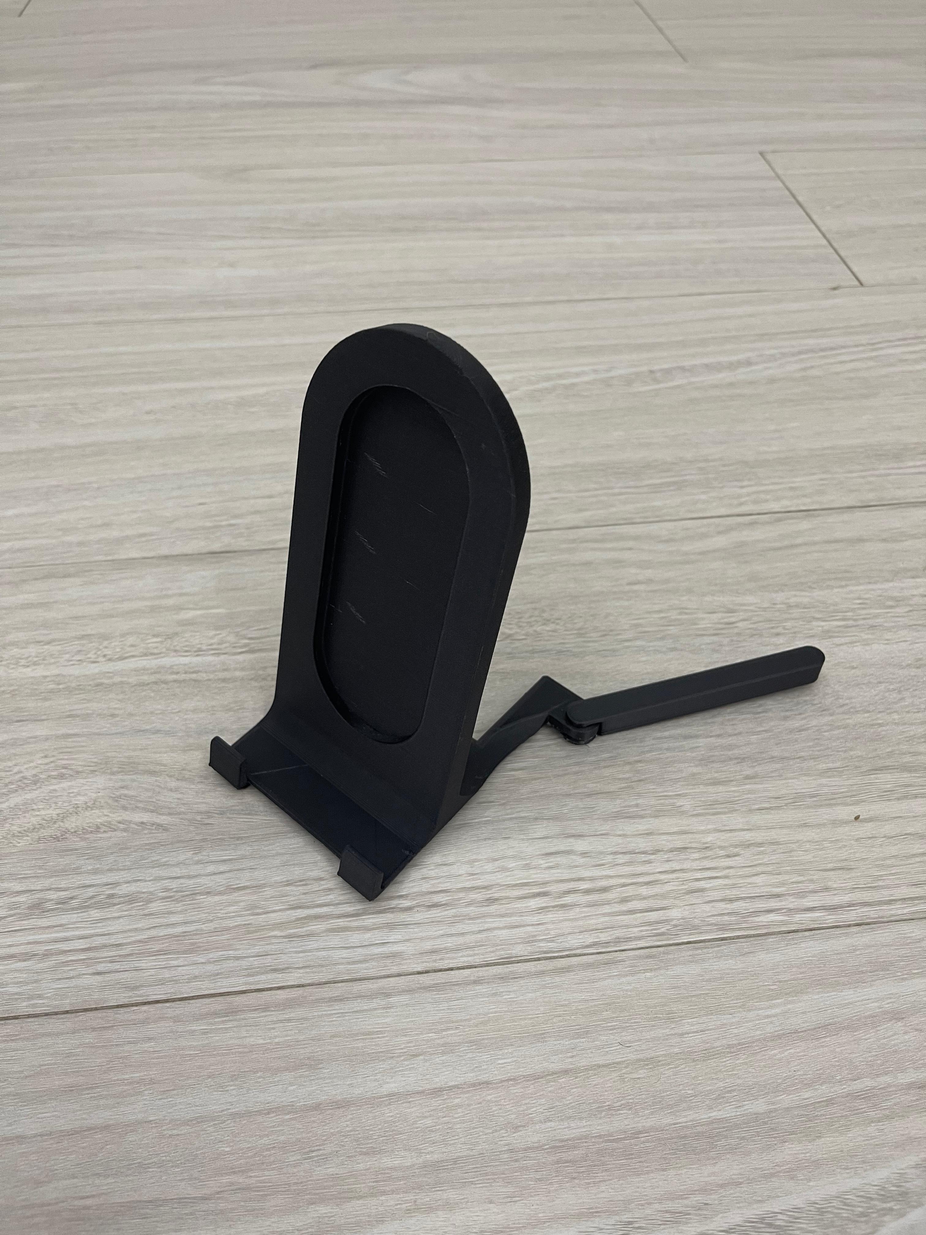 Modern phone / tablet stand v2 3d model