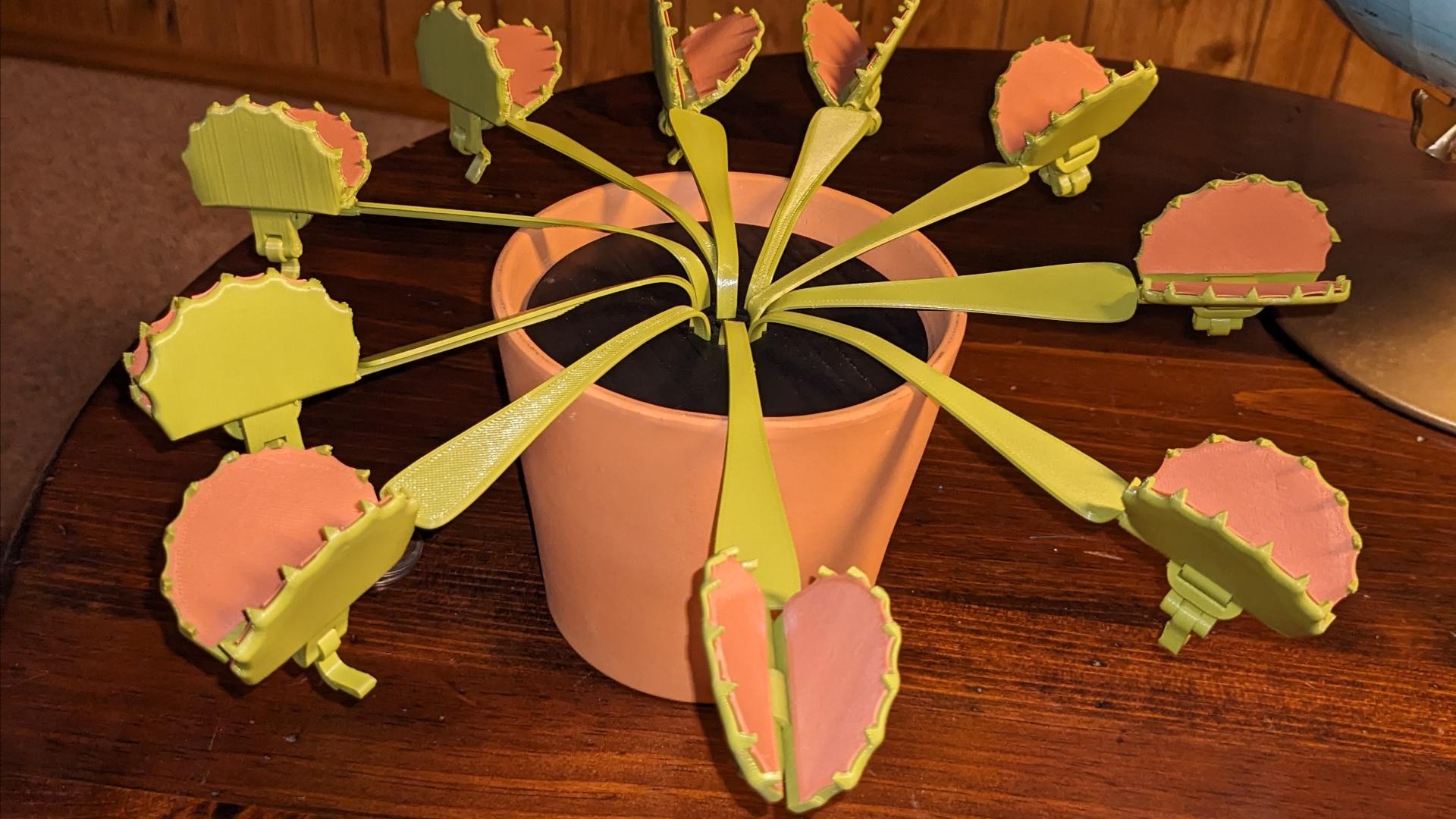 Venus Flytrap Snack Clips - Finally done! Took me WEEKS to get my printer refurbished and calibrated but I really wanted to make some of these plant prints.  - 3d model